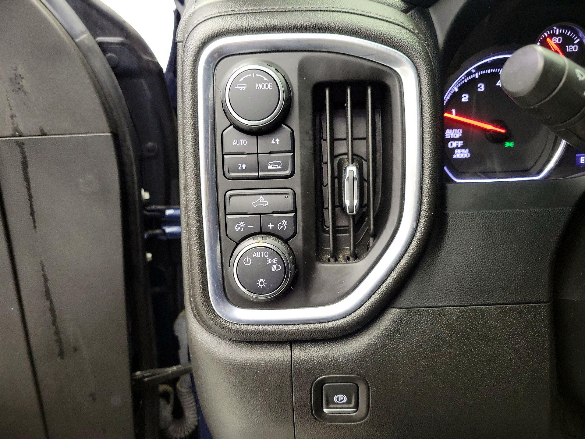 Thumbnail: 2022 Chevrolet Silverado 1500 - 13
