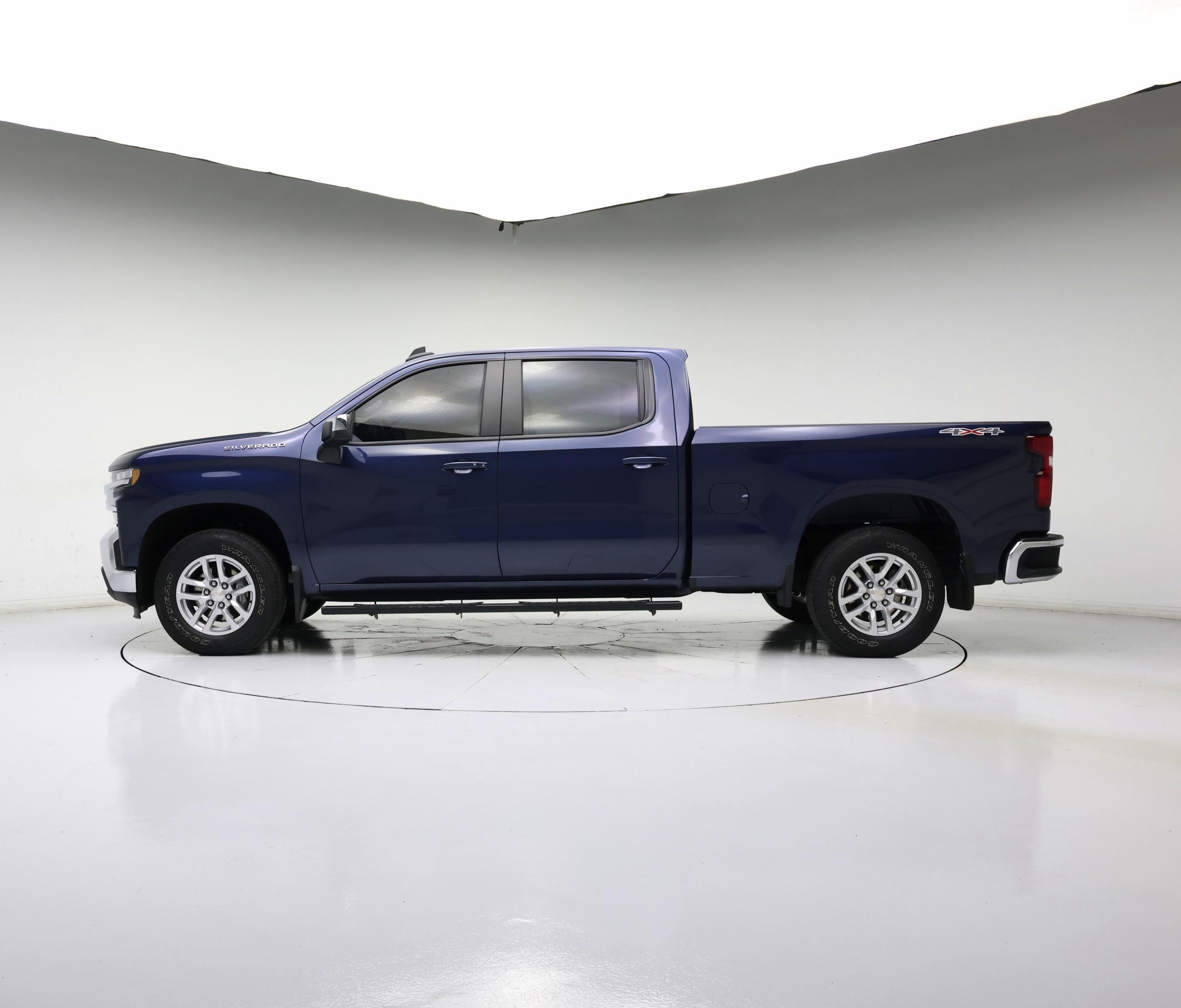 Thumbnail: 2022 Chevrolet Silverado 1500 - 3