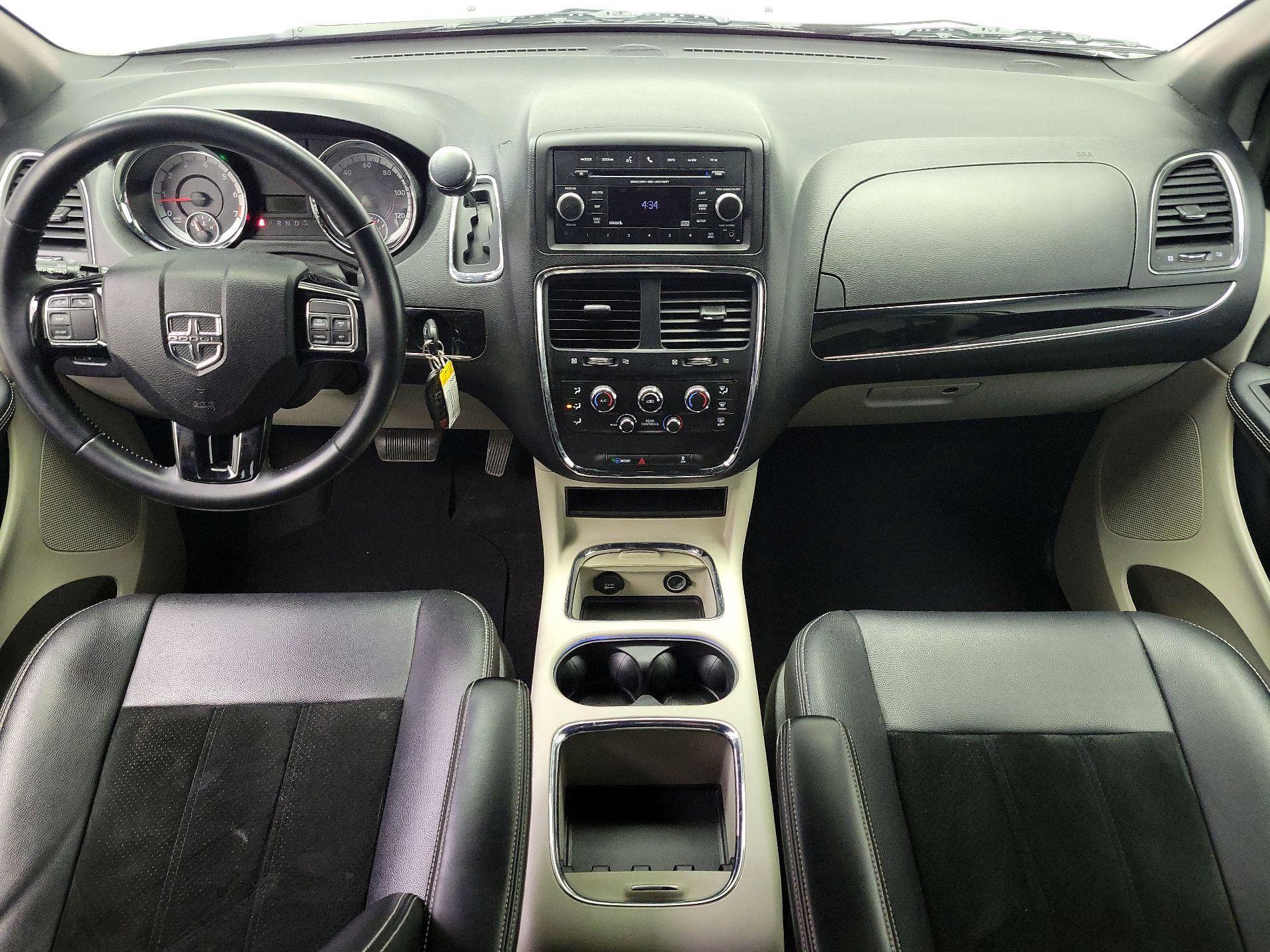 Thumbnail: 2017 Dodge Grand Caravan - 9