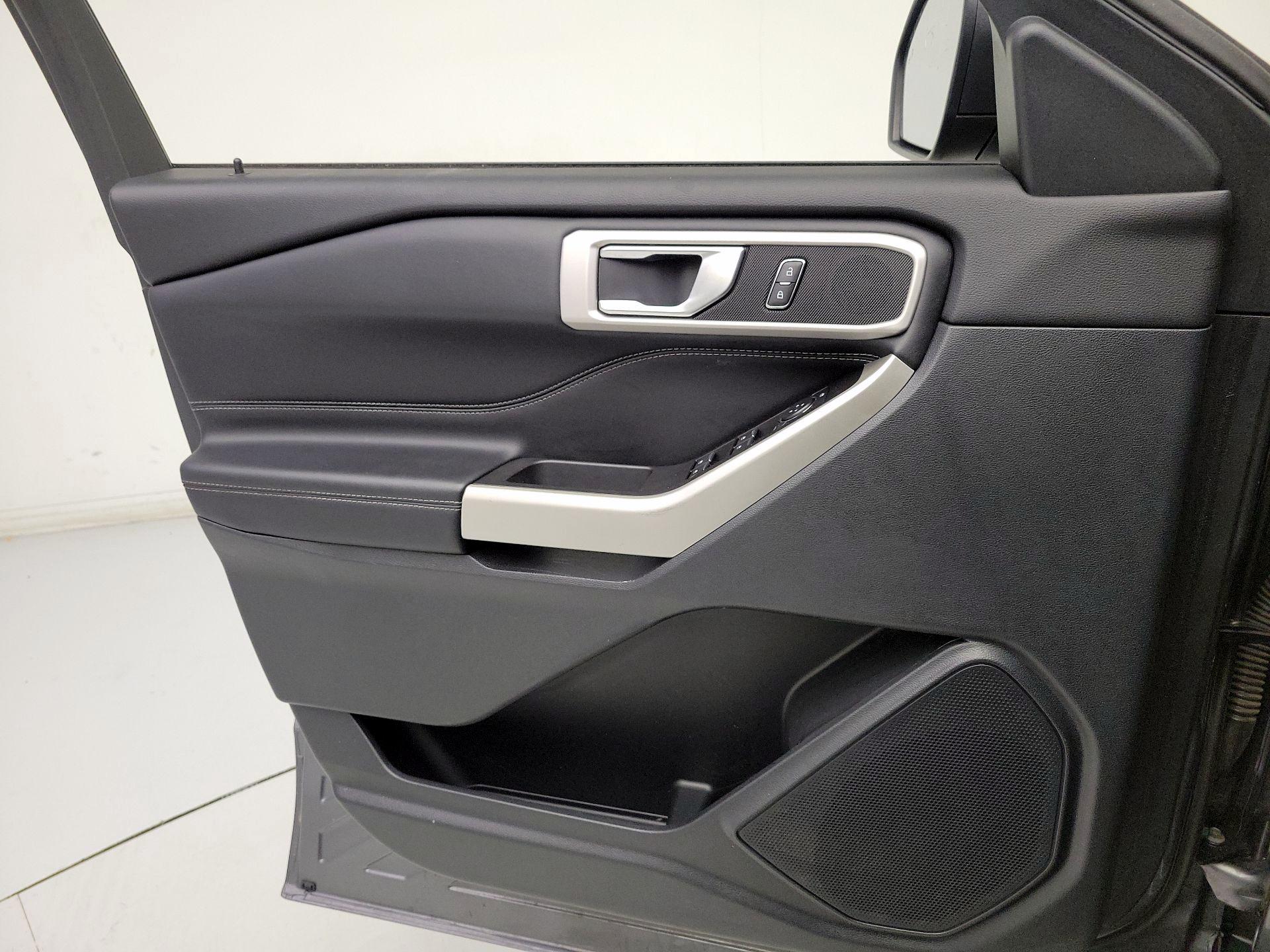 Thumbnail: 2021 Ford Explorer - 12