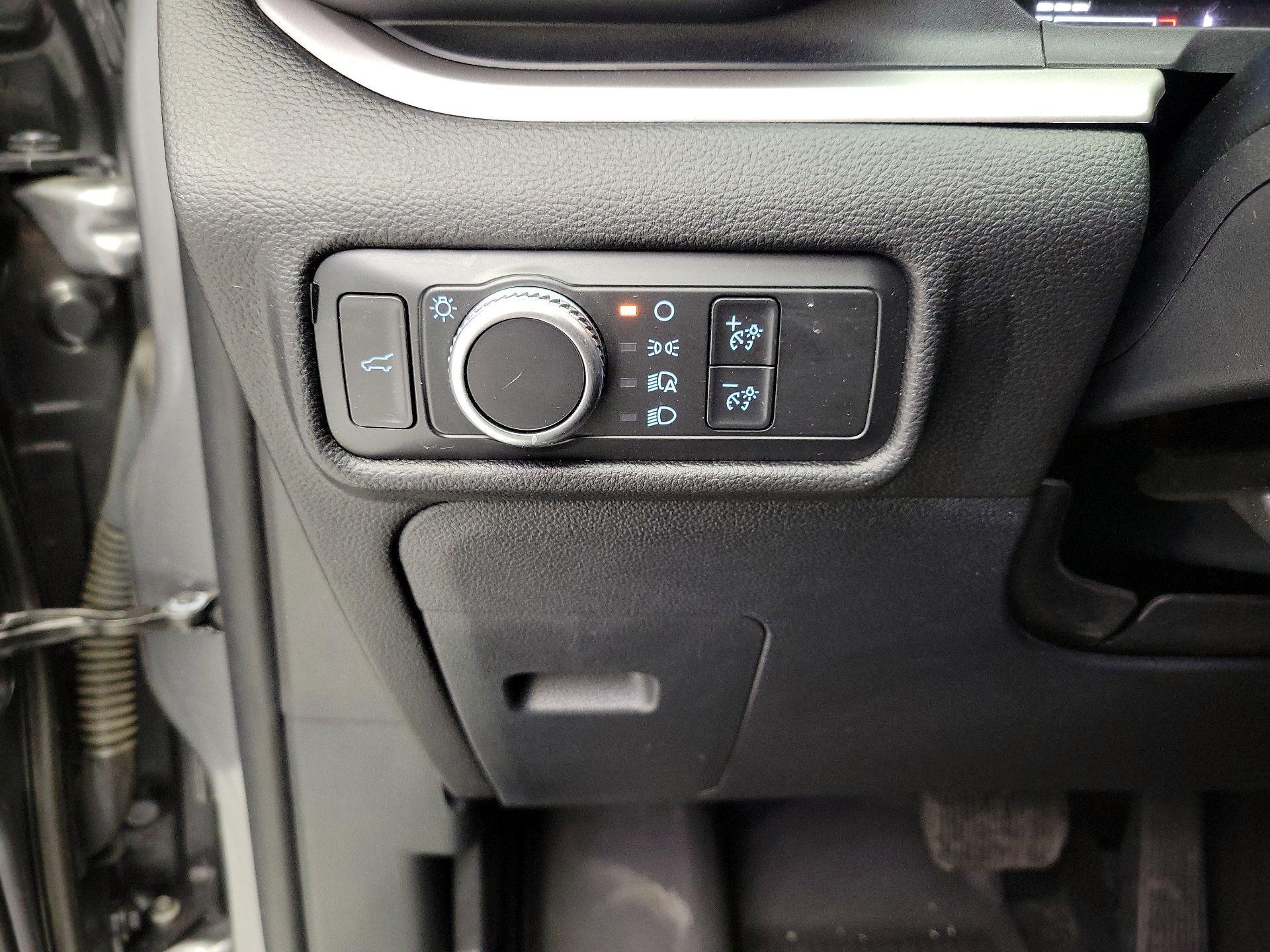 Thumbnail: 2021 Ford Explorer - 13