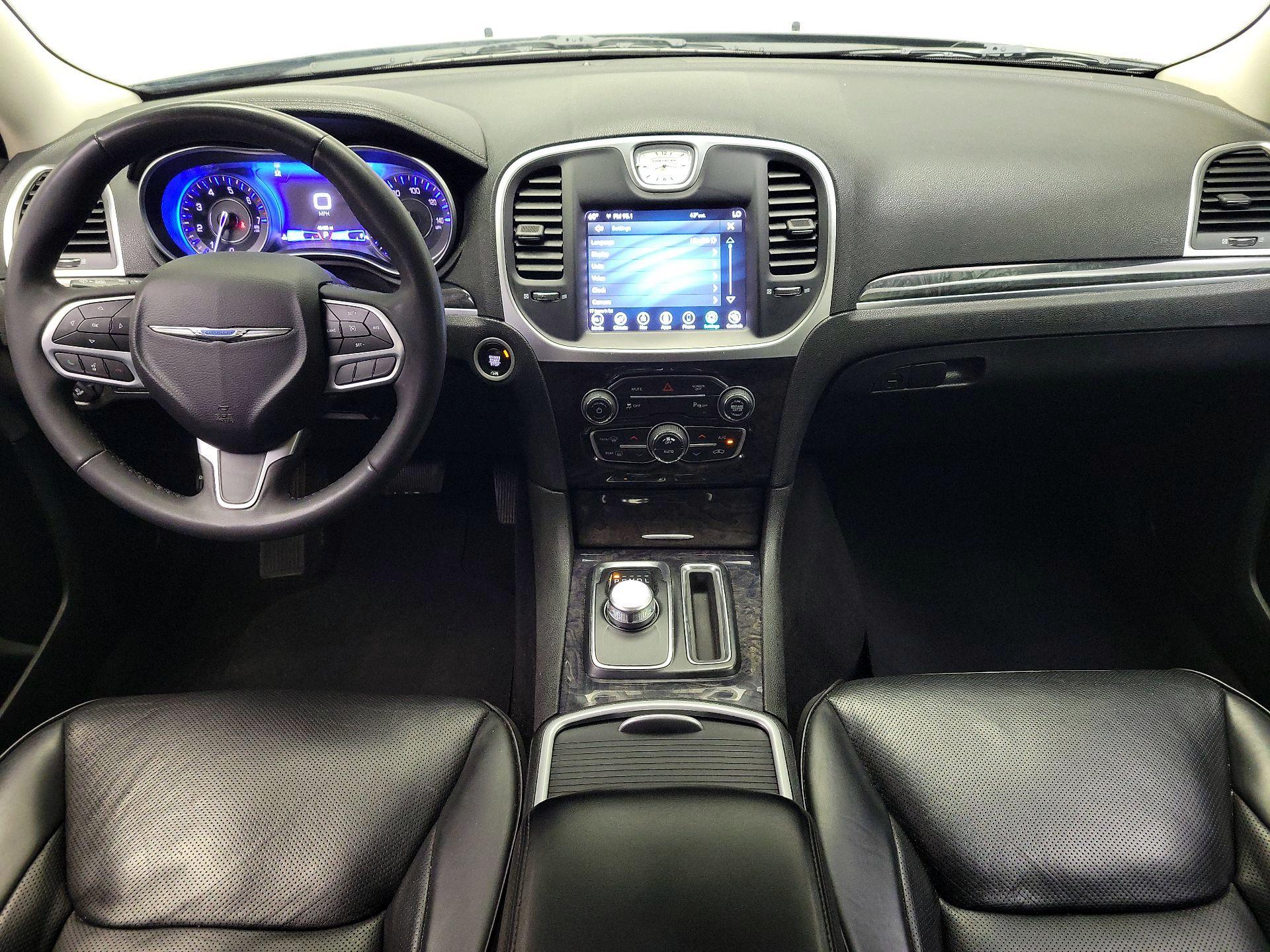 Thumbnail: 2023 Chrysler 300 - 9