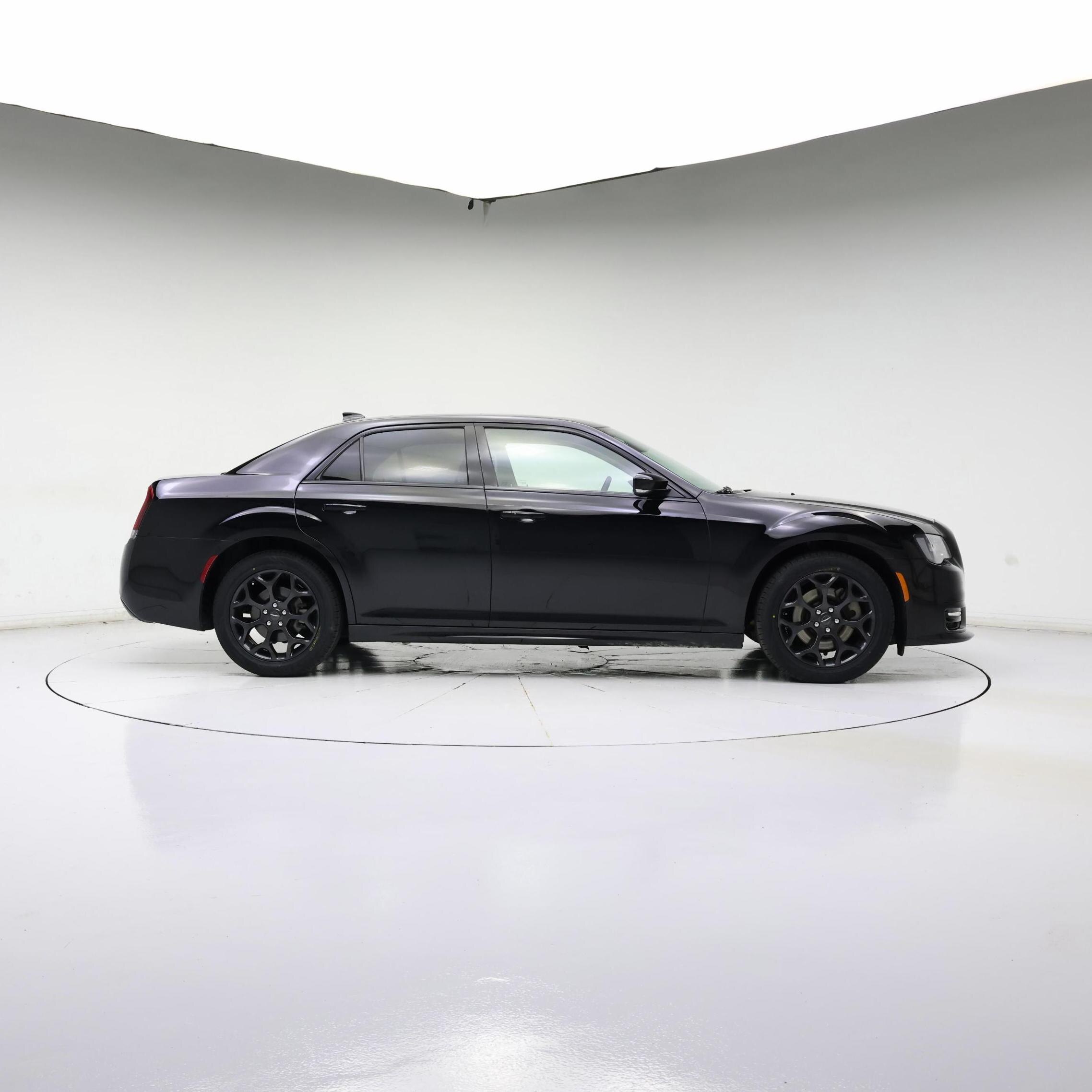 Thumbnail: 2023 Chrysler 300 - 7