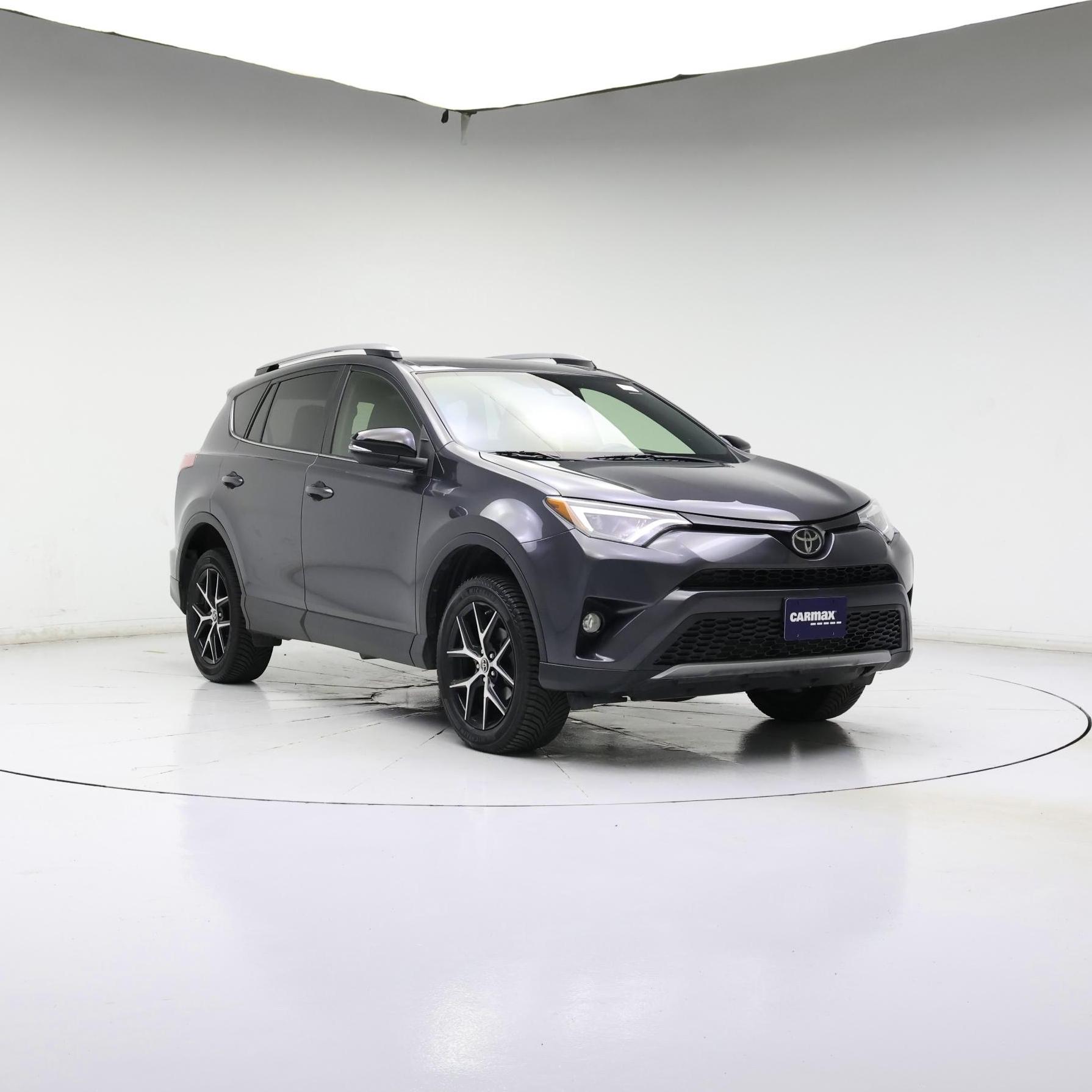 Thumbnail: 2017 Toyota RAV4 - 2