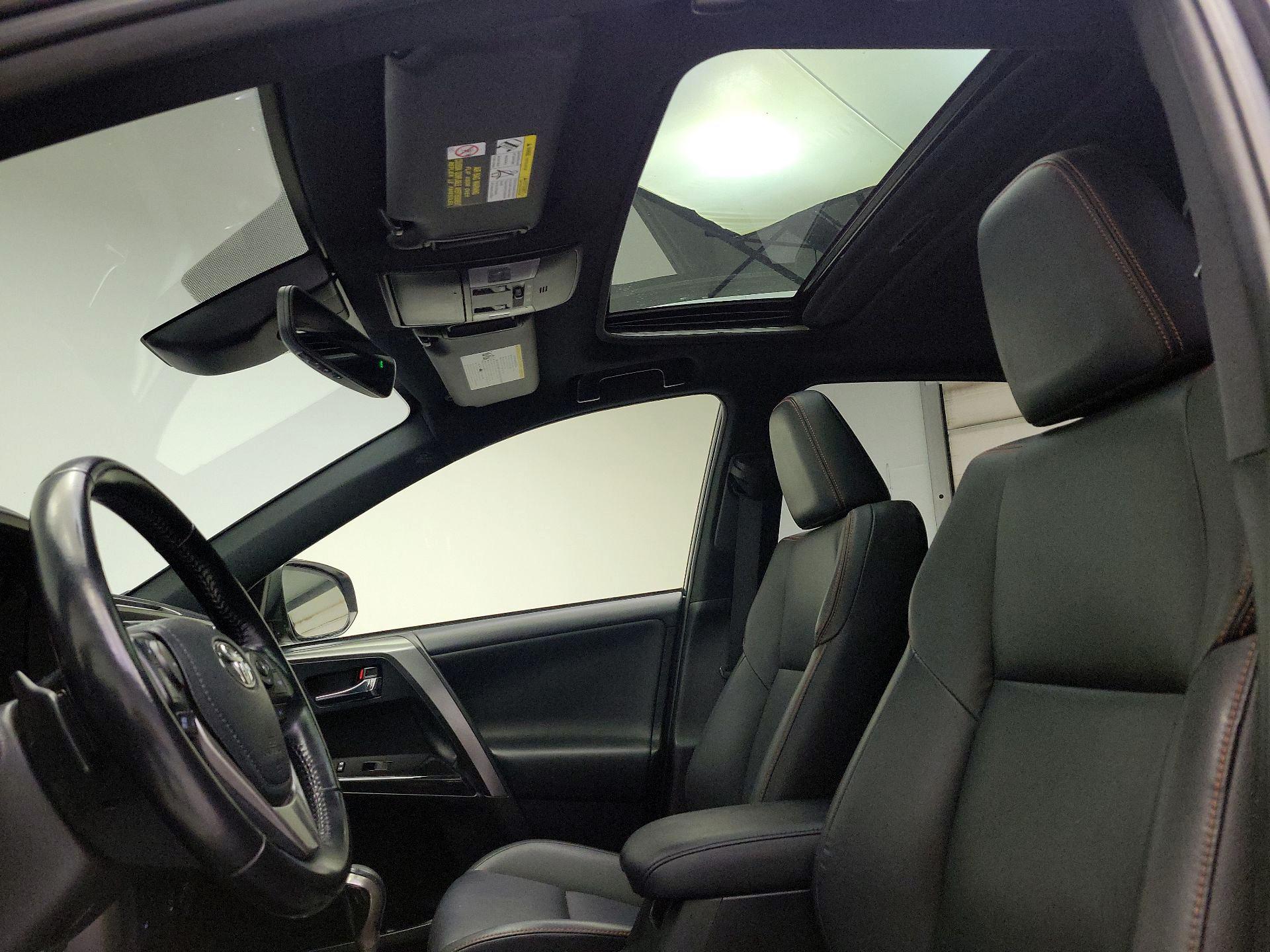 Thumbnail: 2017 Toyota RAV4 - 19