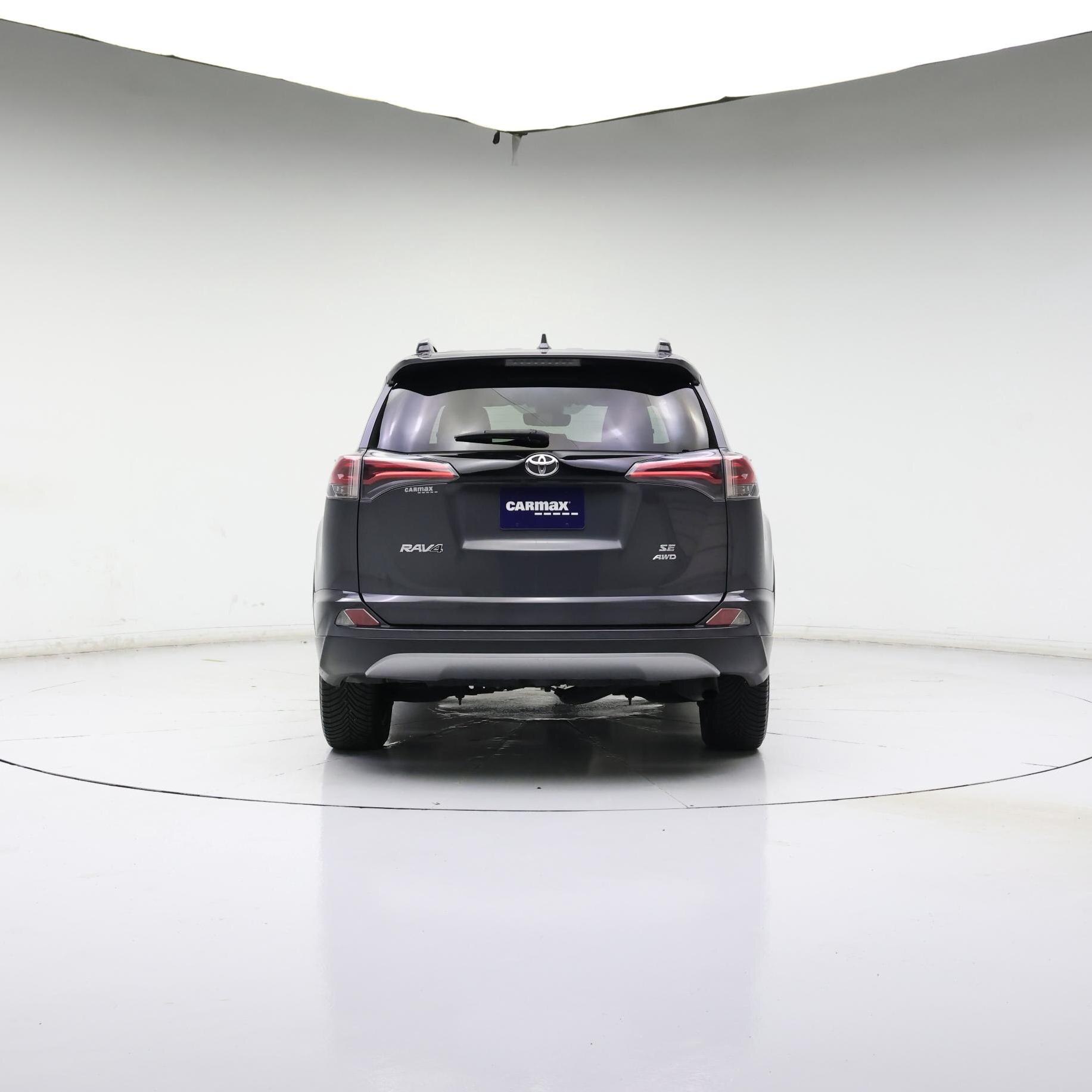 Thumbnail: 2017 Toyota RAV4 - 5