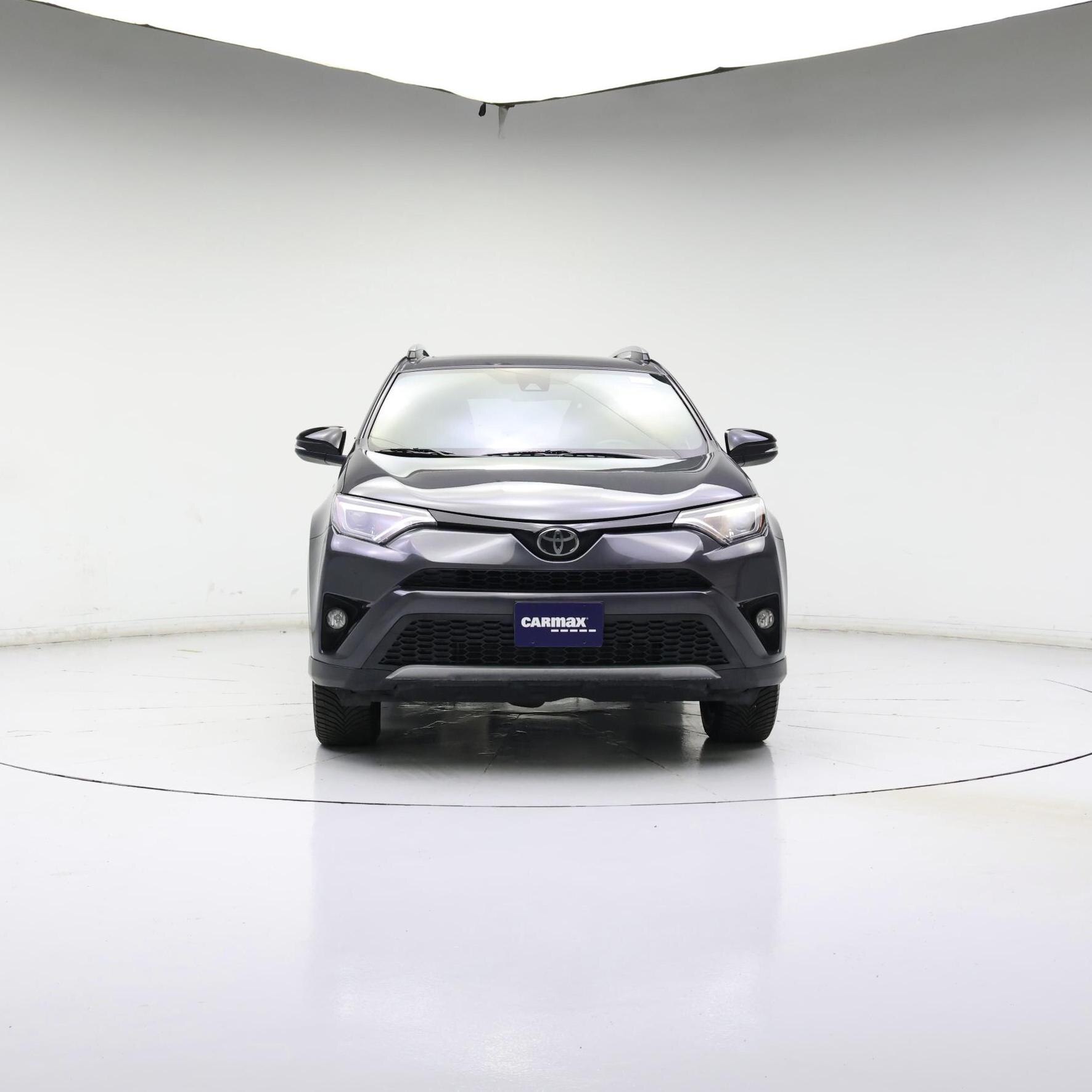Thumbnail: 2017 Toyota RAV4 - 6