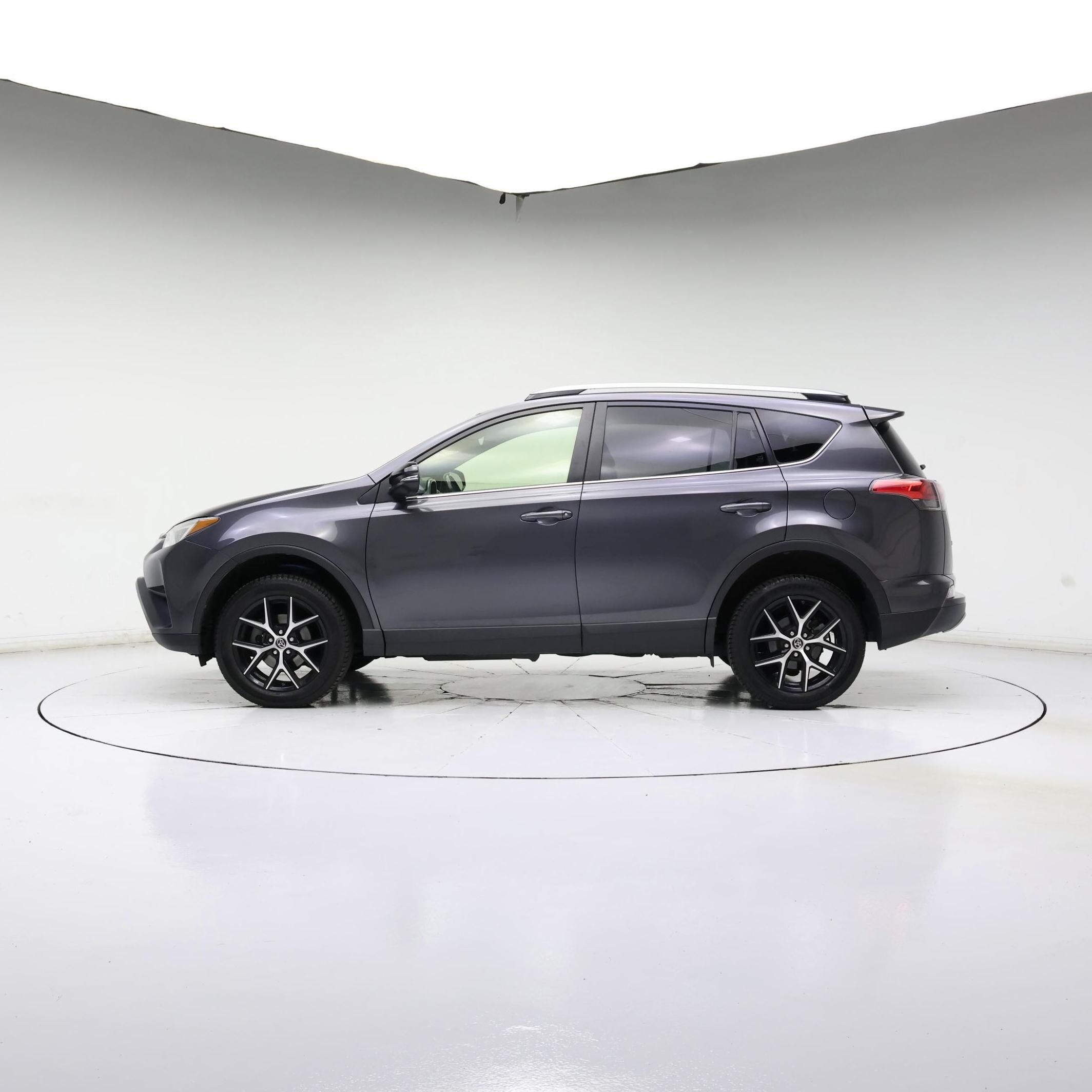 Thumbnail: 2017 Toyota RAV4 - 7