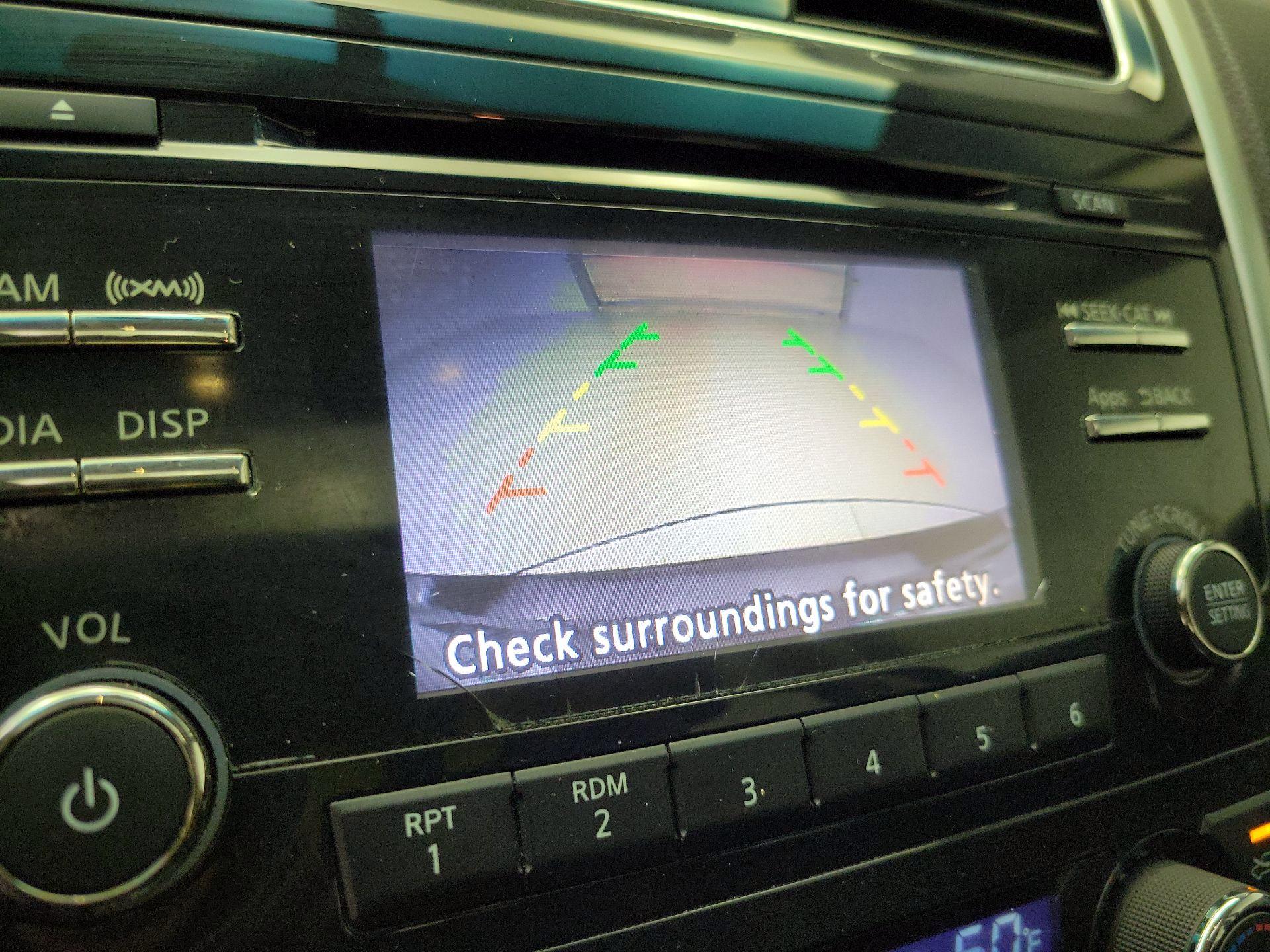 Thumbnail: 2015 Nissan Altima - 14