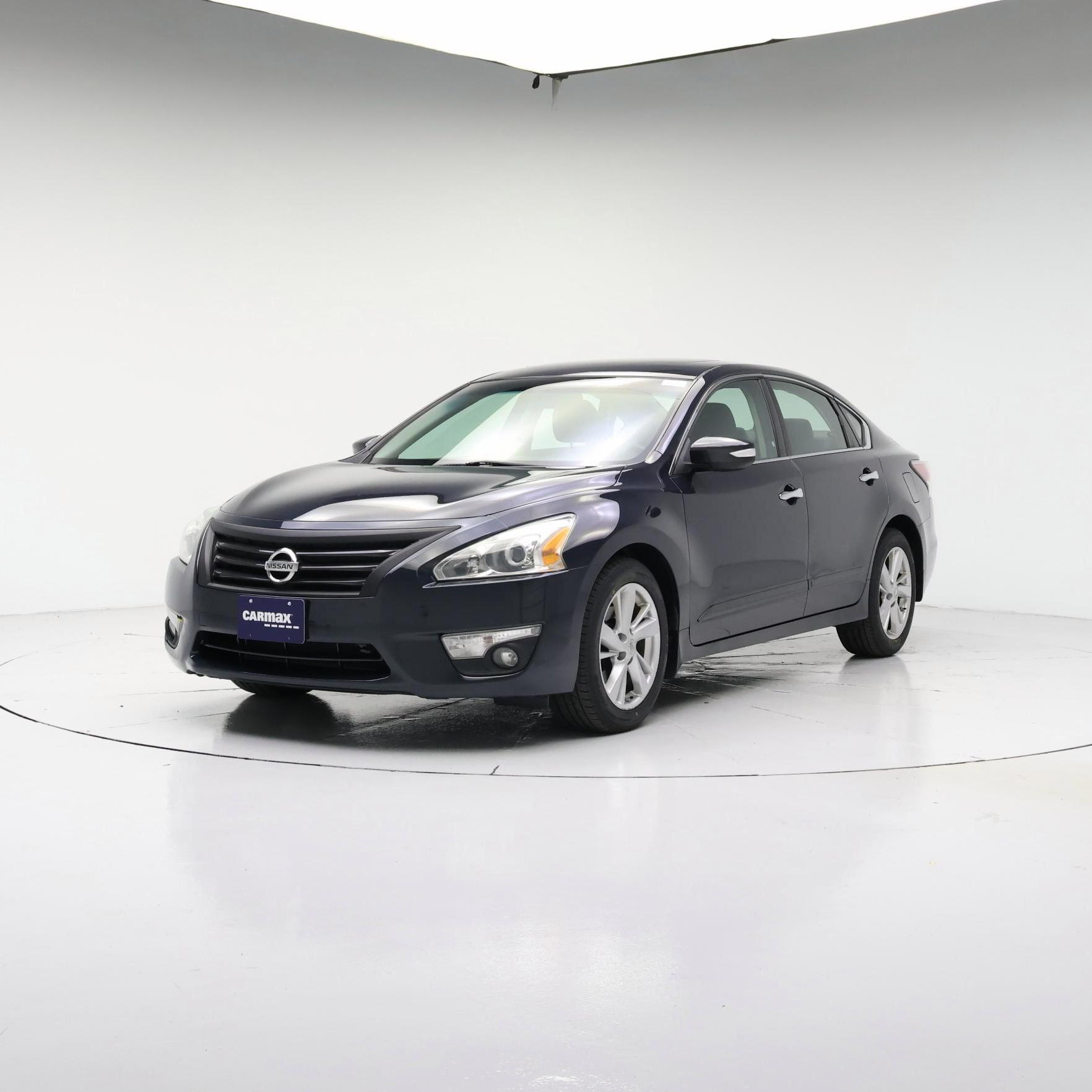 Thumbnail: 2015 Nissan Altima - 4
