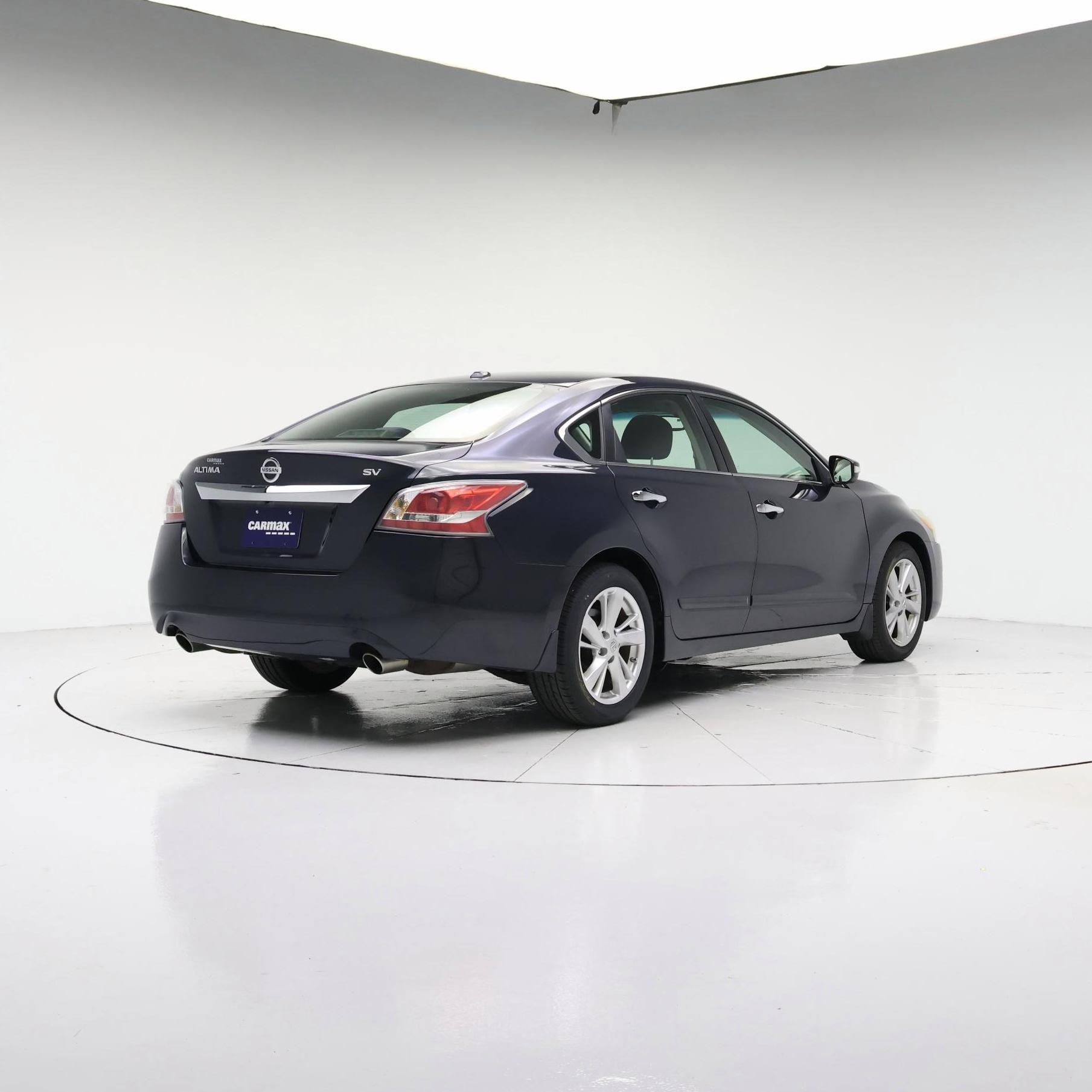 Thumbnail: 2015 Nissan Altima - 8