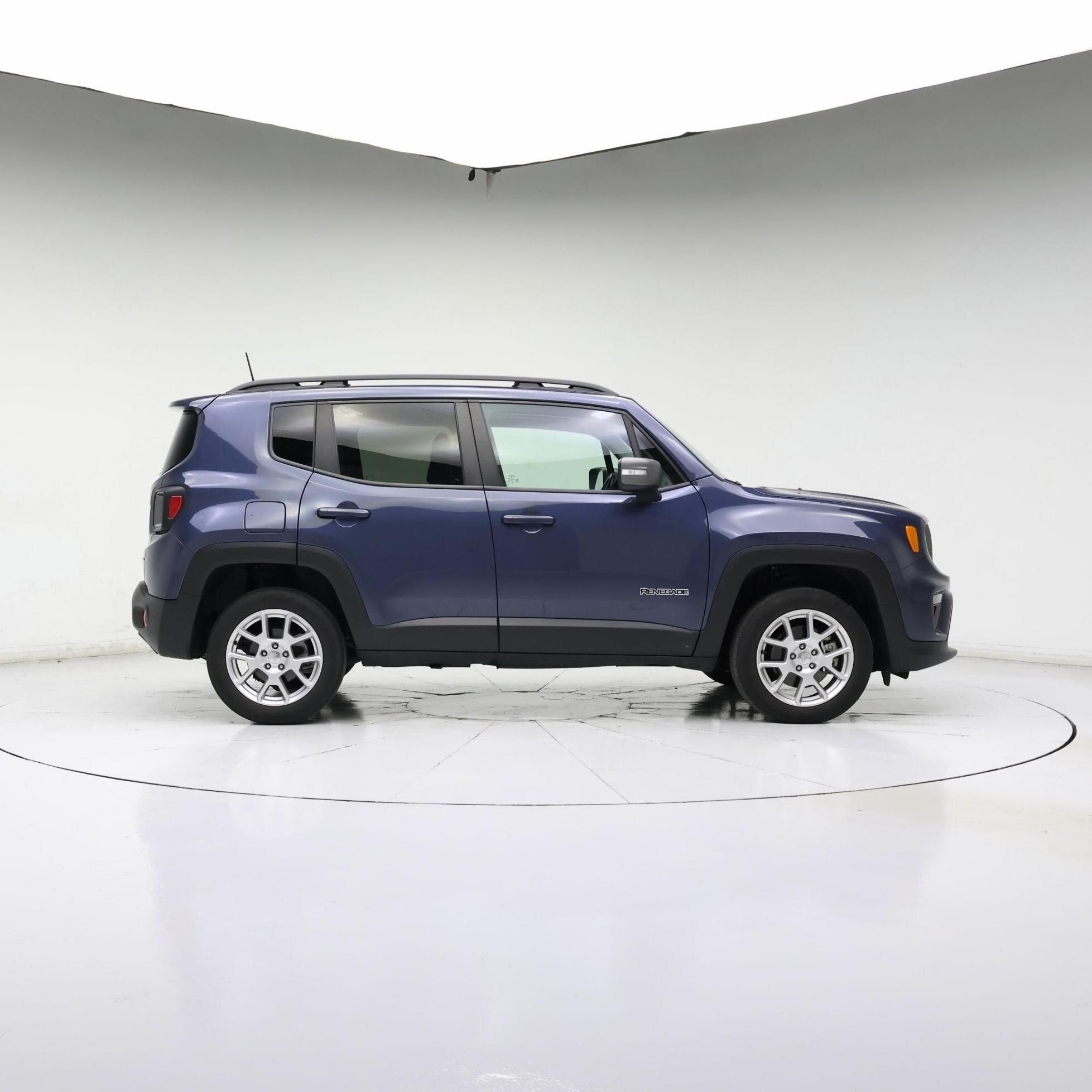 Thumbnail: 2021 Jeep Renegade - 3
