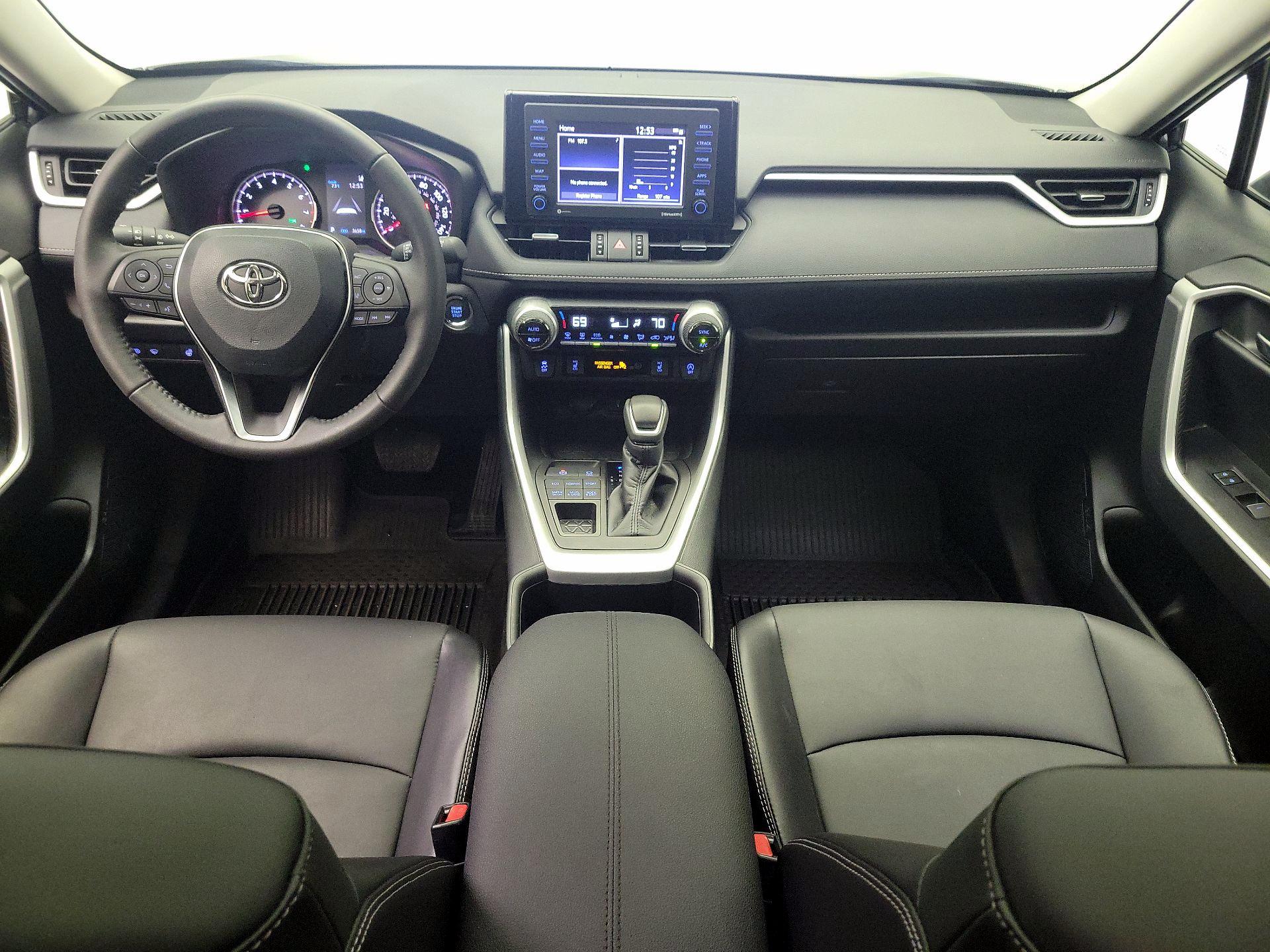 Thumbnail: 2022 Toyota RAV4 - 9