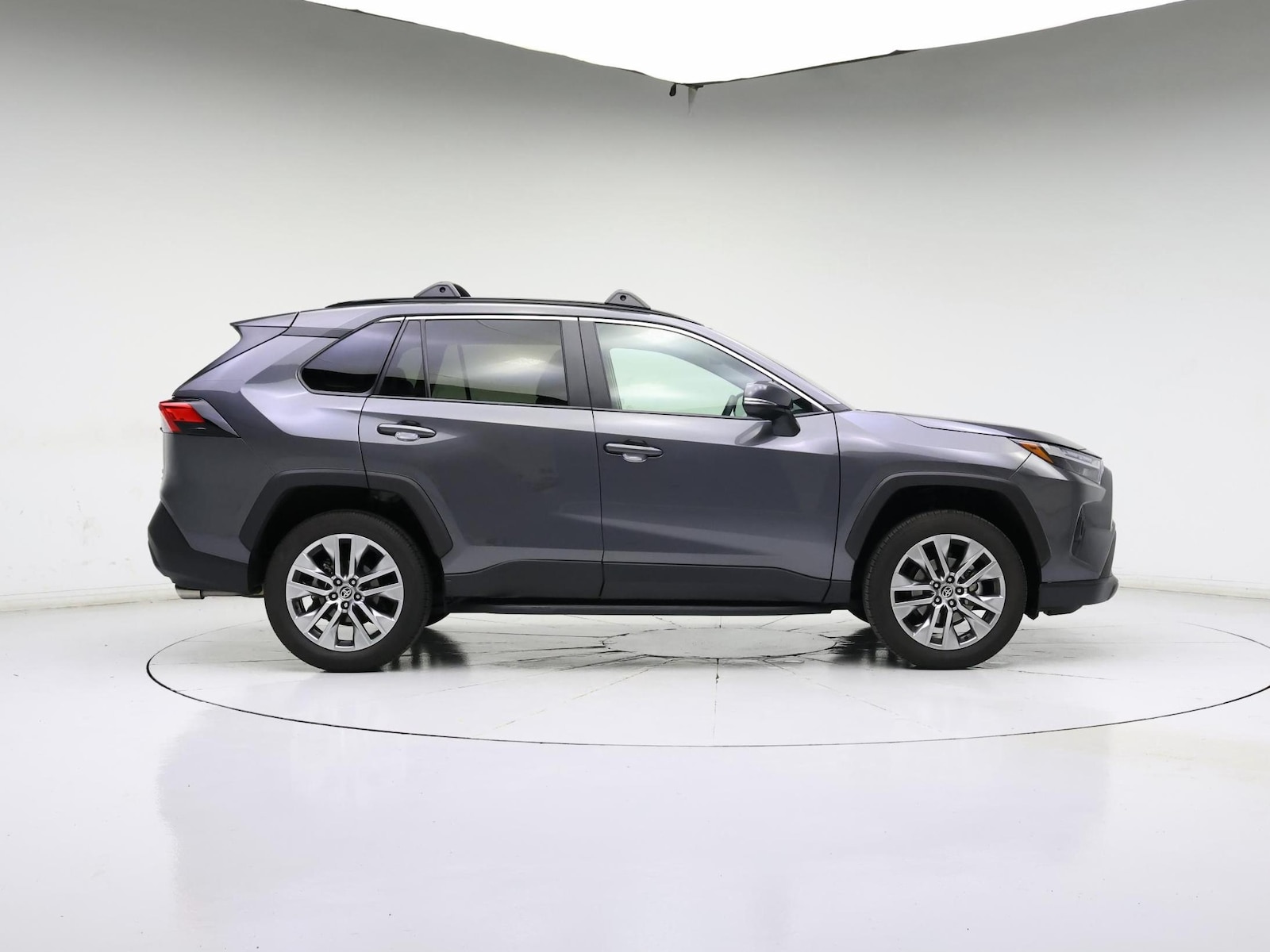 2022 Toyota RAV4 XLE Premium - Photo 8