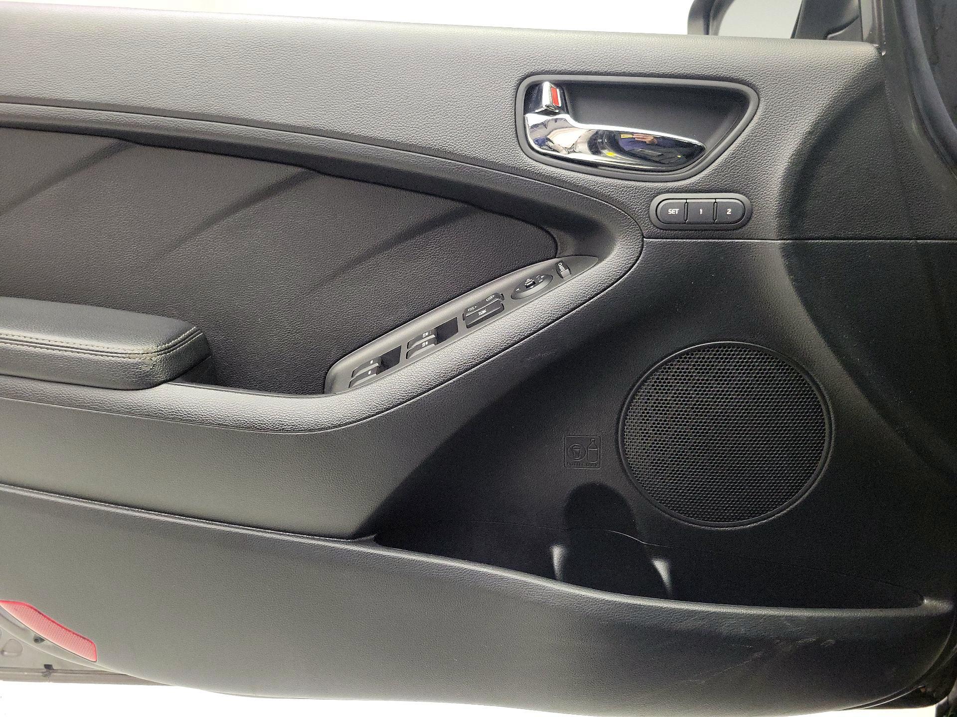 Thumbnail: 2014 Kia Forte - 12