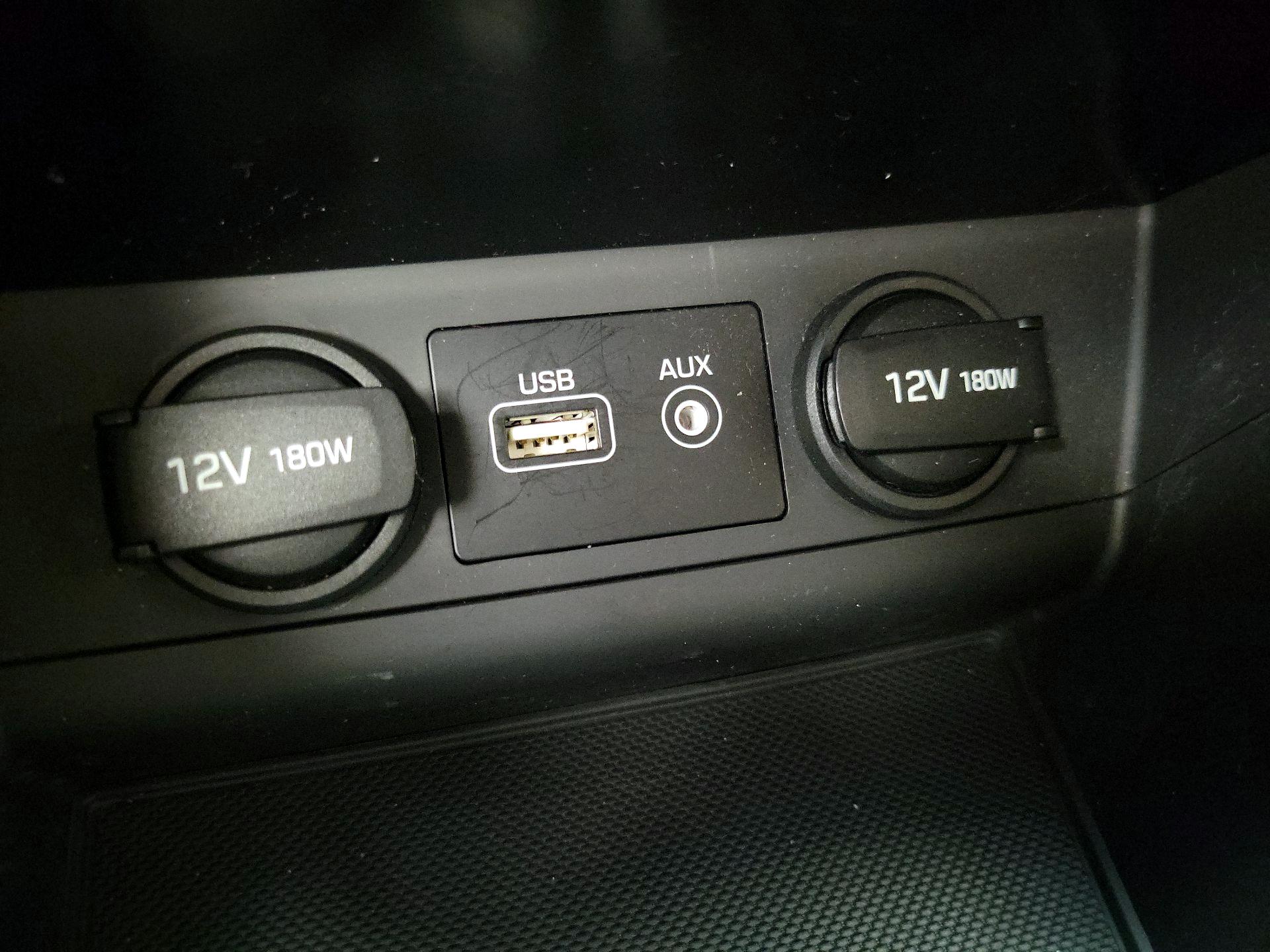 Thumbnail: 2015 Hyundai Sonata - 17