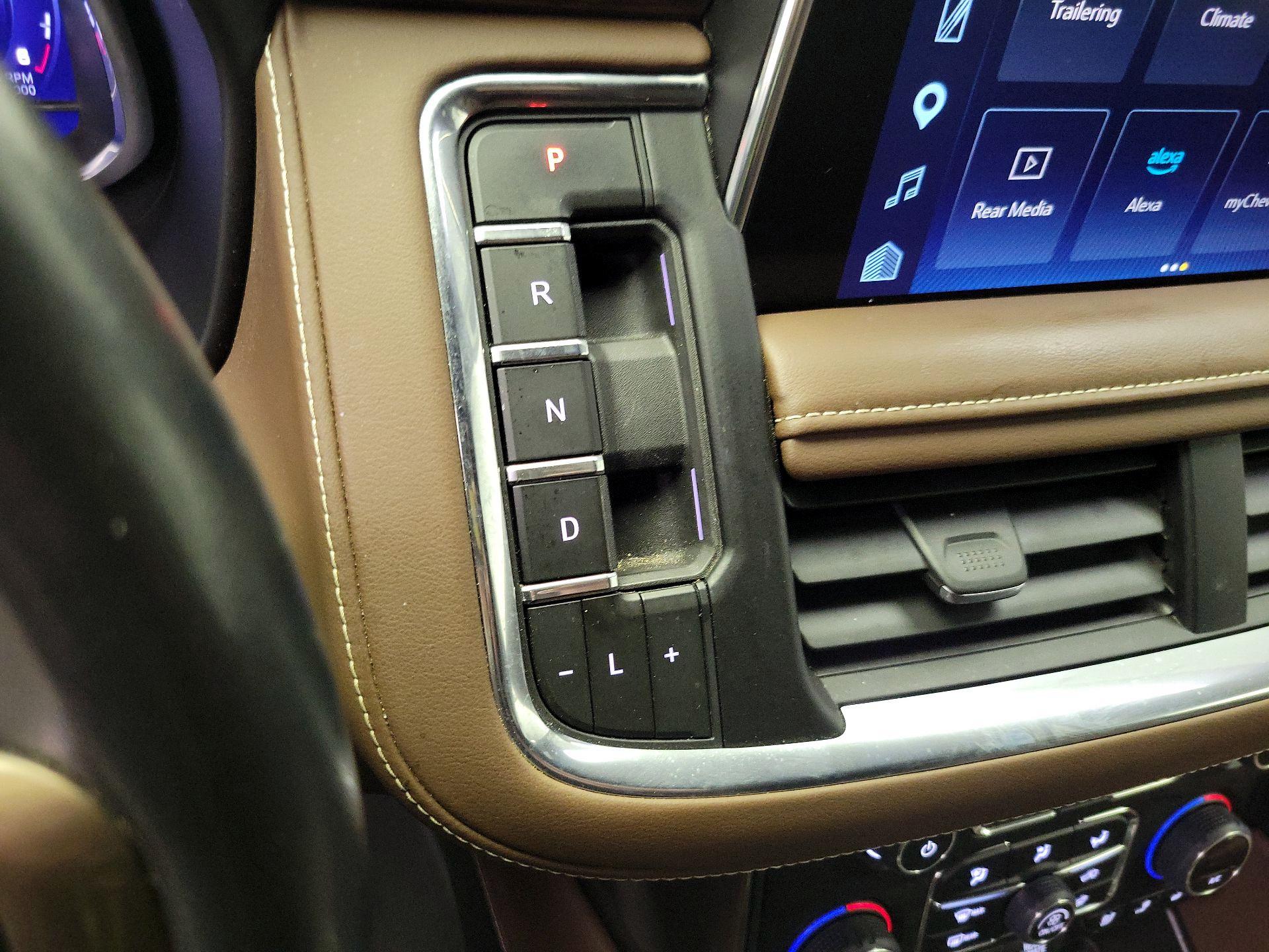 Thumbnail: 2023 Chevrolet Tahoe - 18