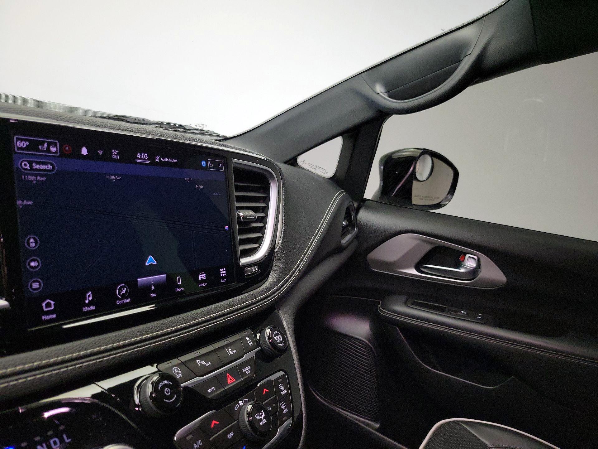 Thumbnail: 2023 Chrysler Pacifica - 14