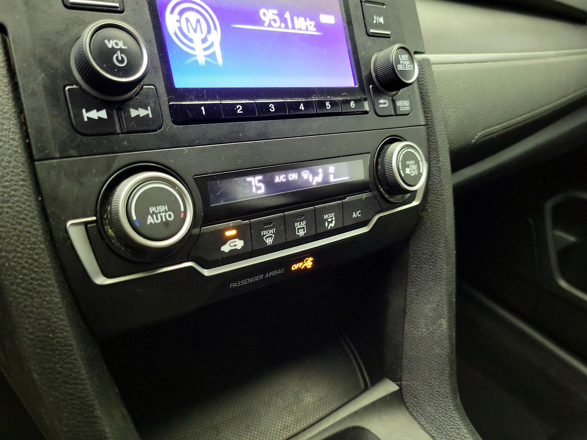Thumbnail: 2018 Honda Civic - 15