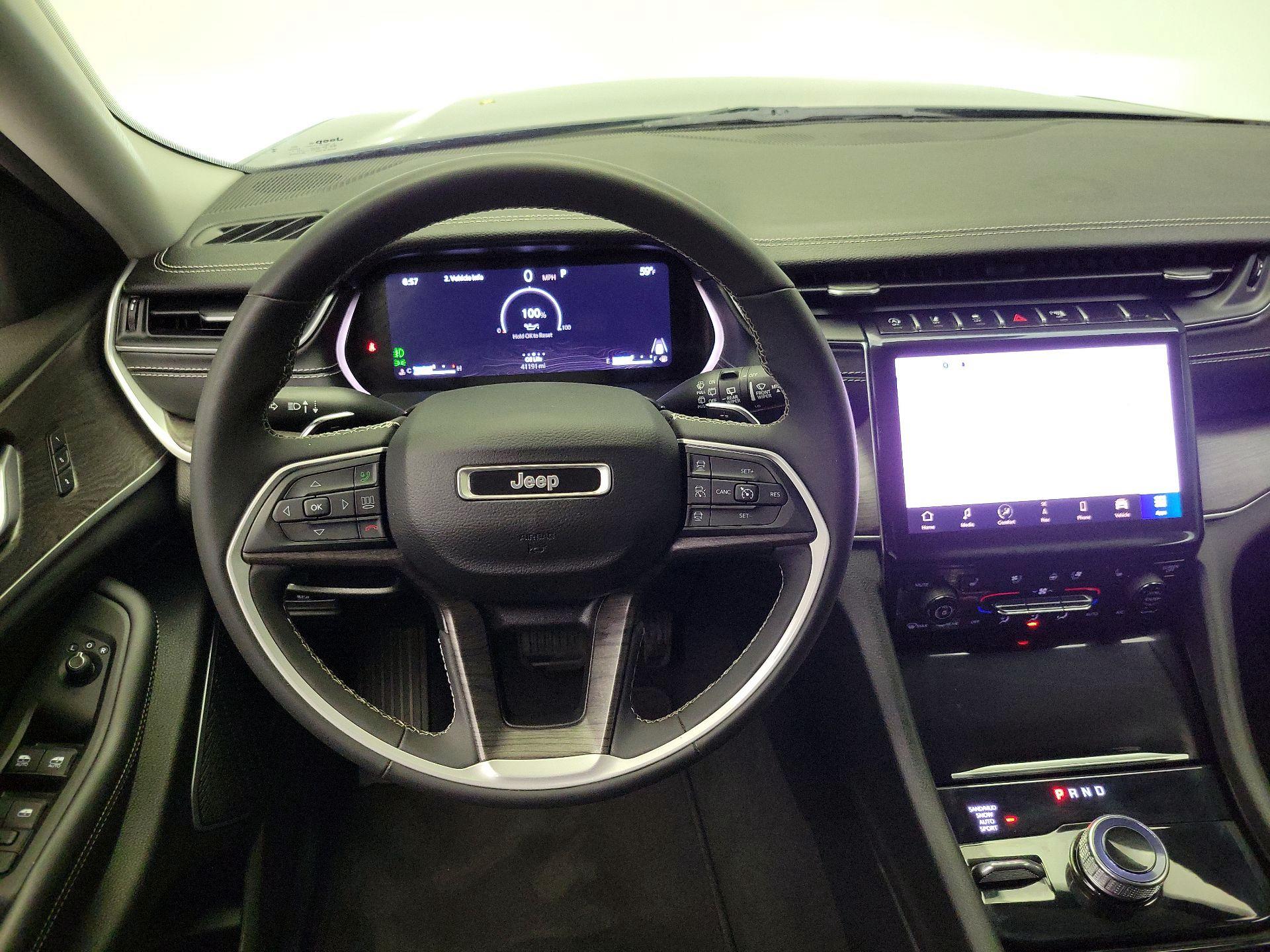 Thumbnail: 2023 Jeep Grand Cherokee L - 10