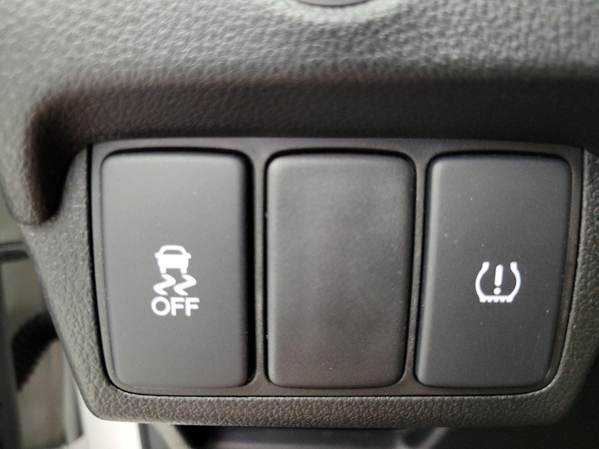 Thumbnail: 2015 Honda CR-V - 13