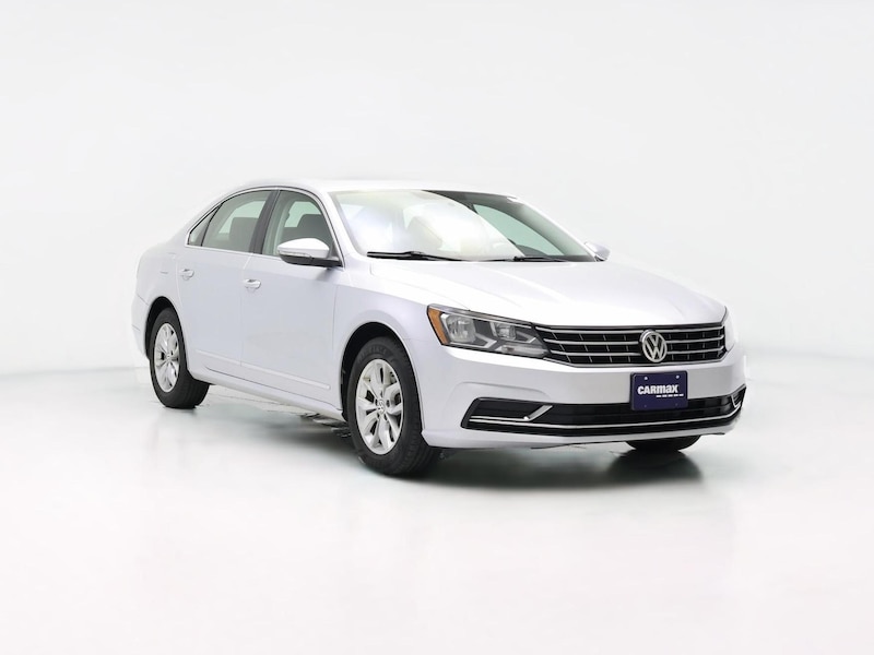 2017 Volkswagen Passat S -
                  Kenosha, WI