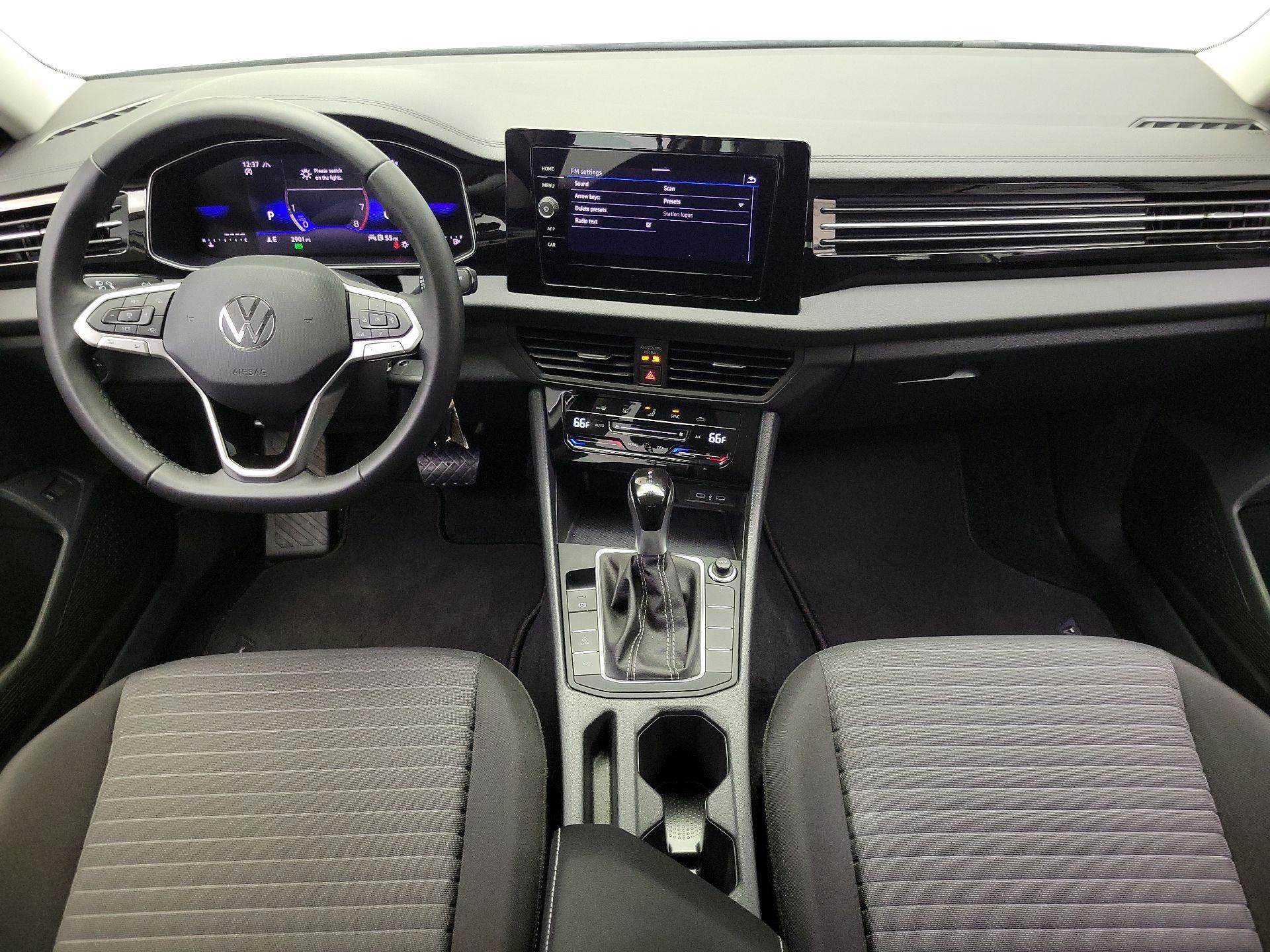 Thumbnail: 2025 Volkswagen Jetta - 9