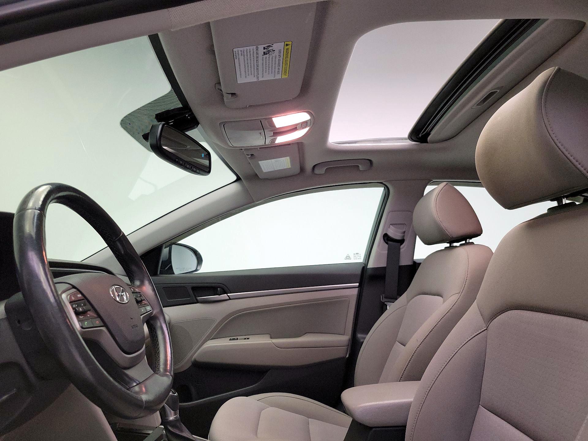 Thumbnail: 2018 Hyundai Elantra - 18