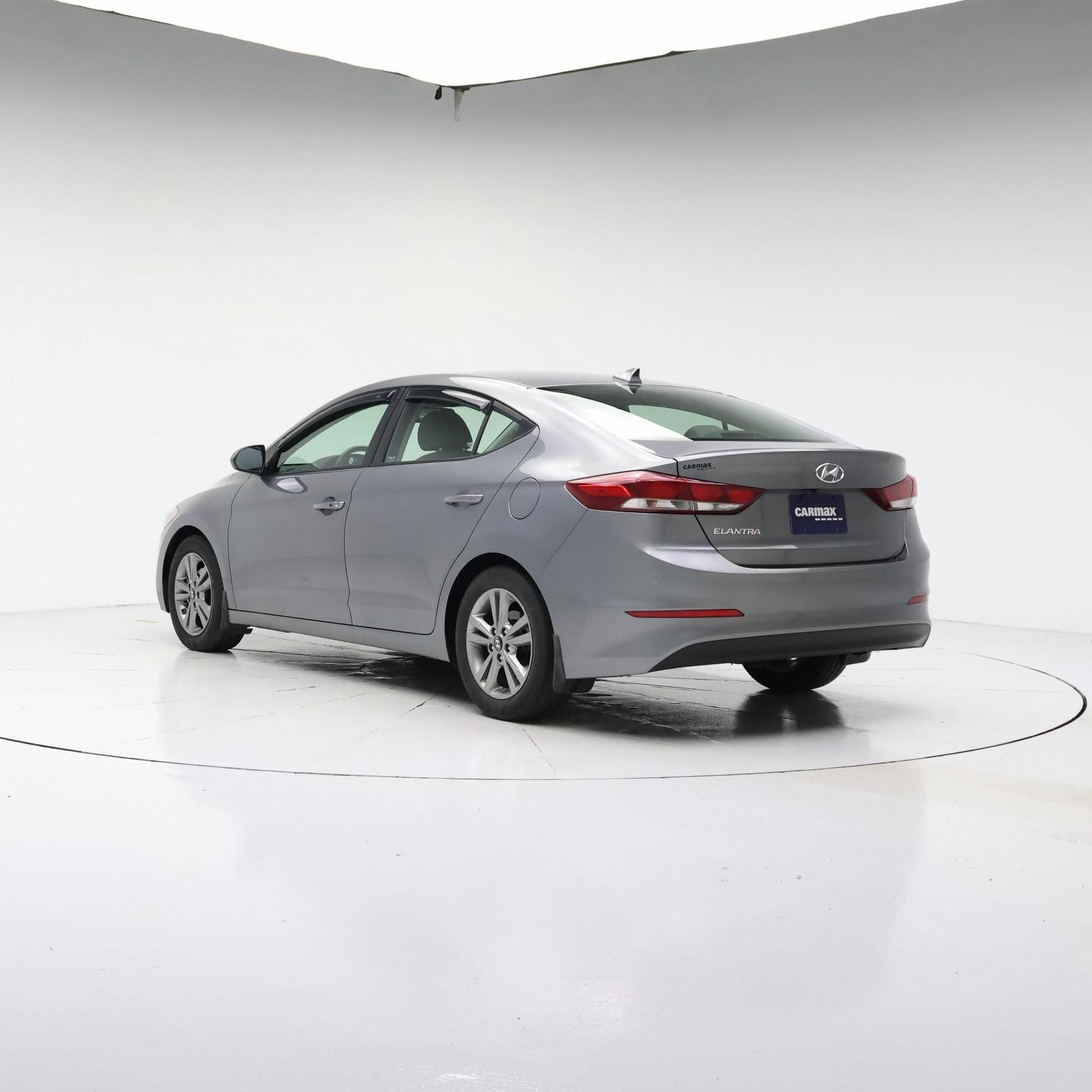 Thumbnail: 2018 Hyundai Elantra - 2