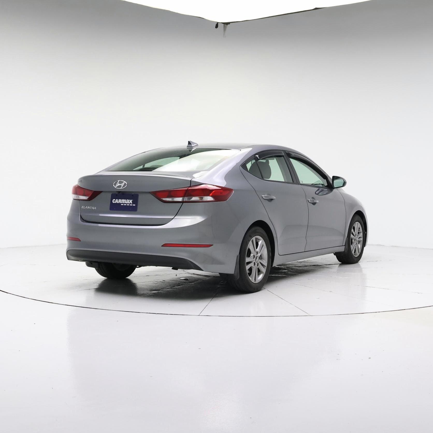 Thumbnail: 2018 Hyundai Elantra - 8