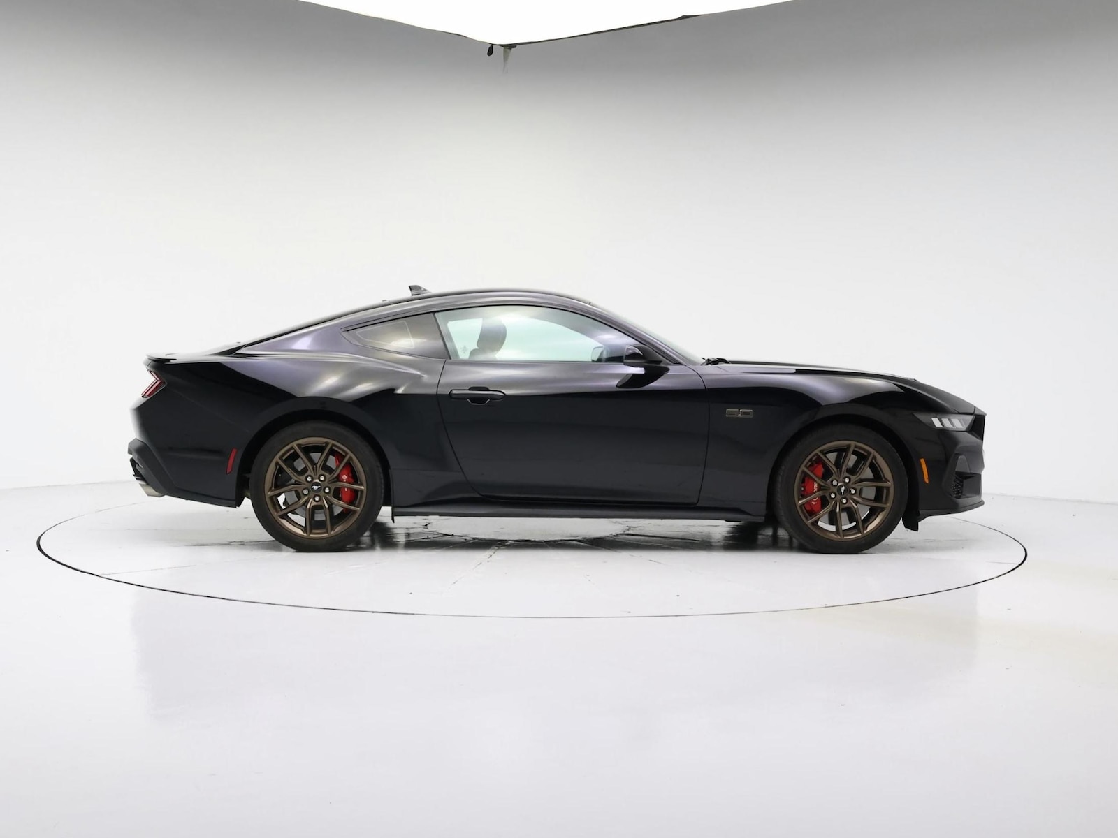 2024 Ford Mustang GT Premium - Photo 8