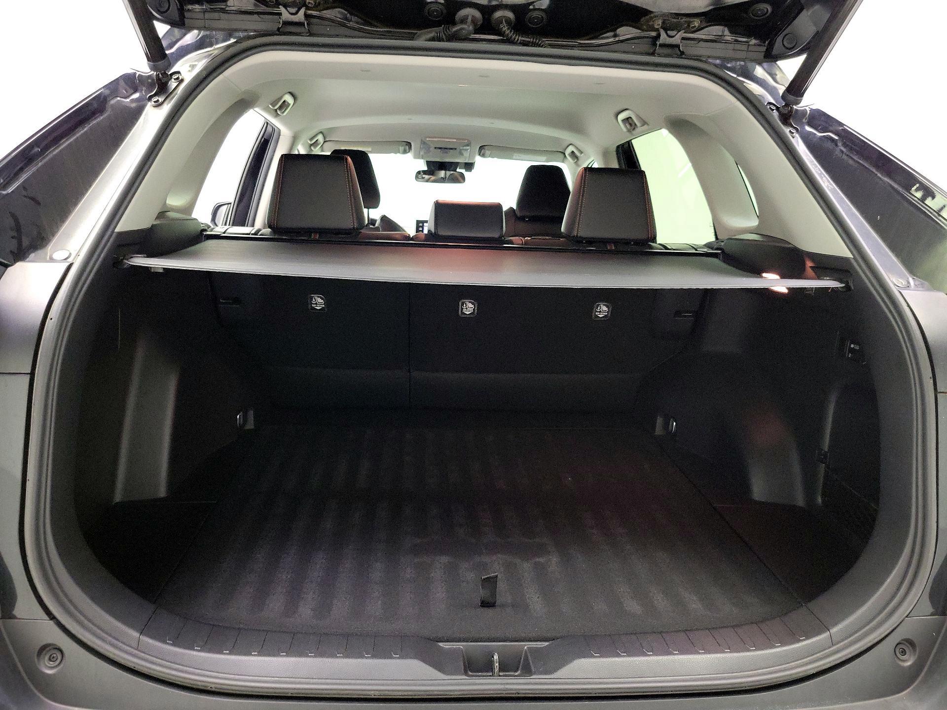 Thumbnail: 2019 Toyota RAV4 - 20