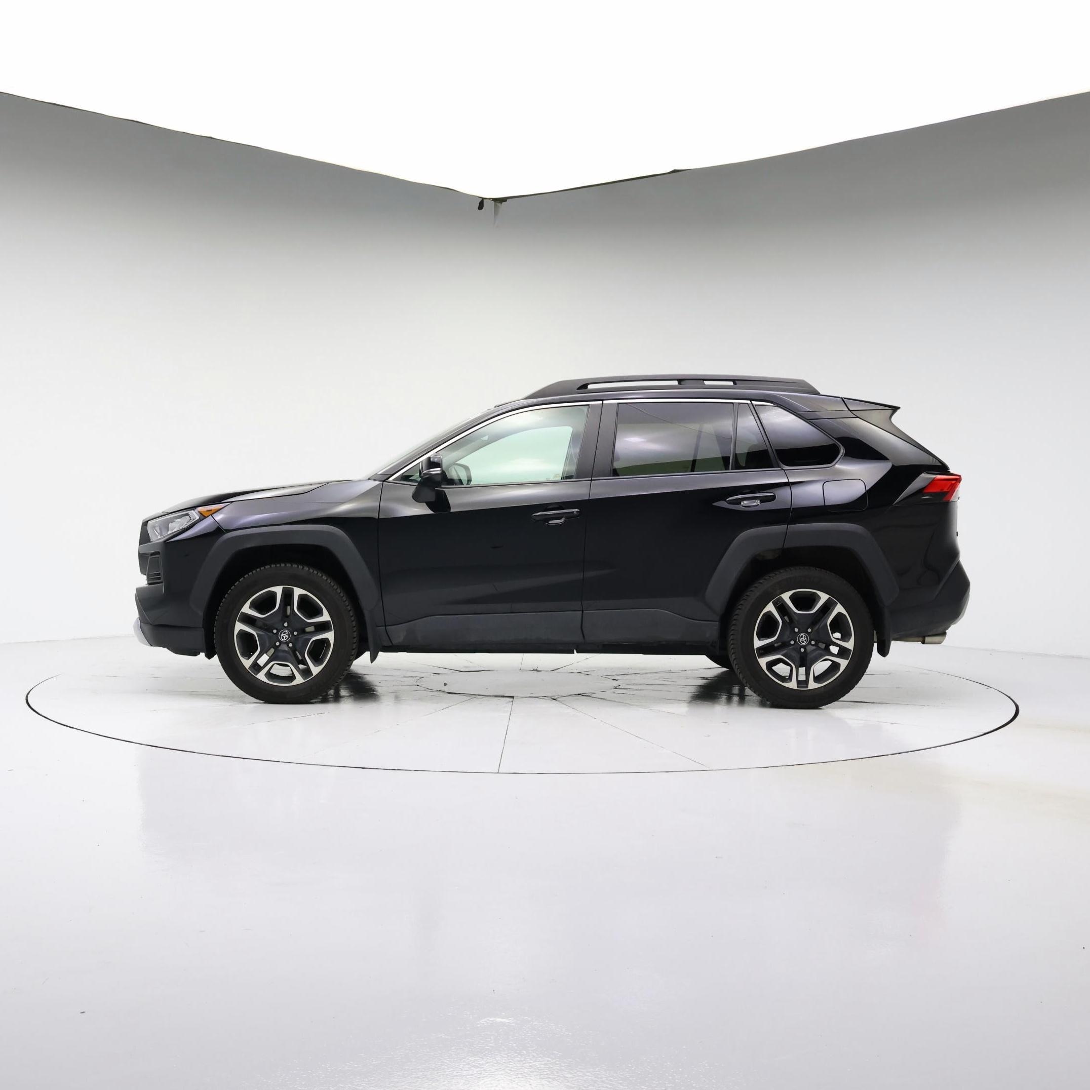 Thumbnail: 2019 Toyota RAV4 - 7