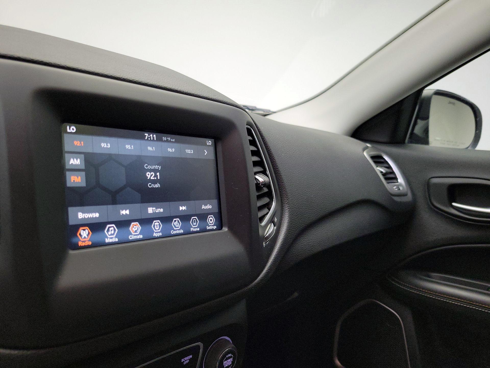 Thumbnail: 2019 Jeep Compass - 15