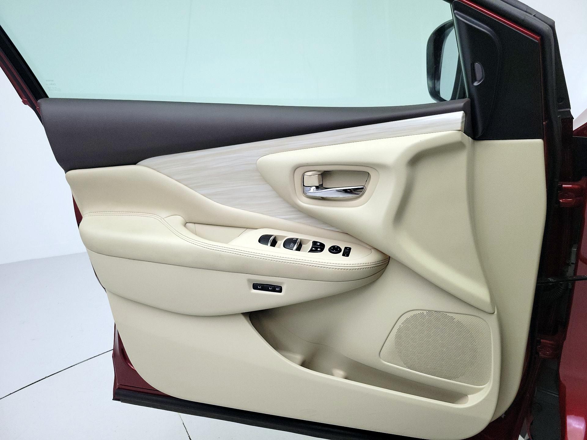 Thumbnail: 2017 Nissan Murano - 12