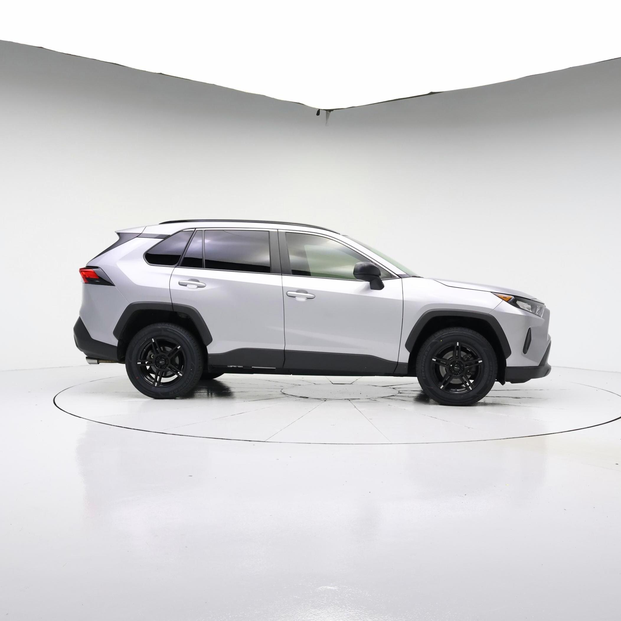 Thumbnail: 2020 Toyota RAV4 - 7