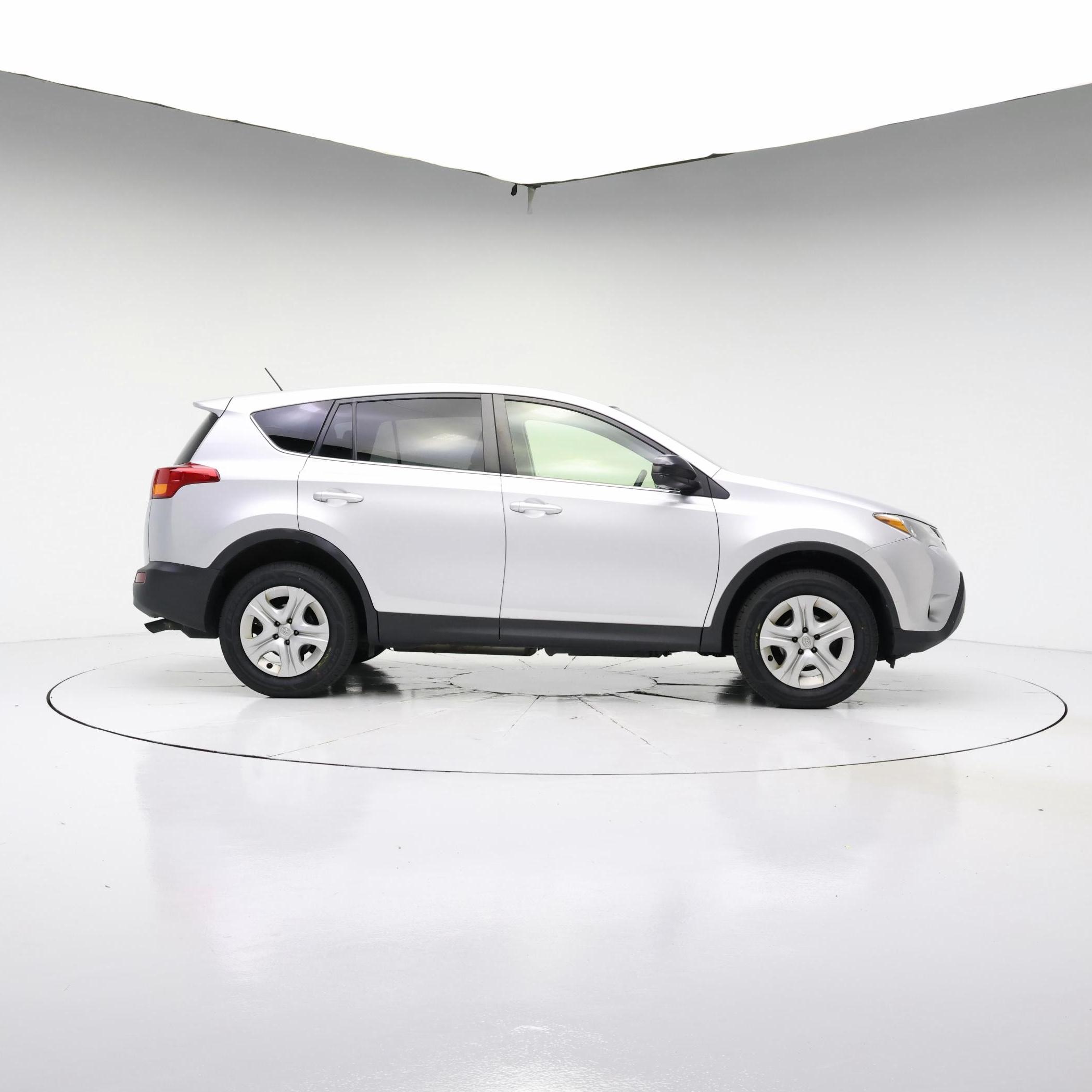 Thumbnail: 2015 Toyota RAV4 - 7