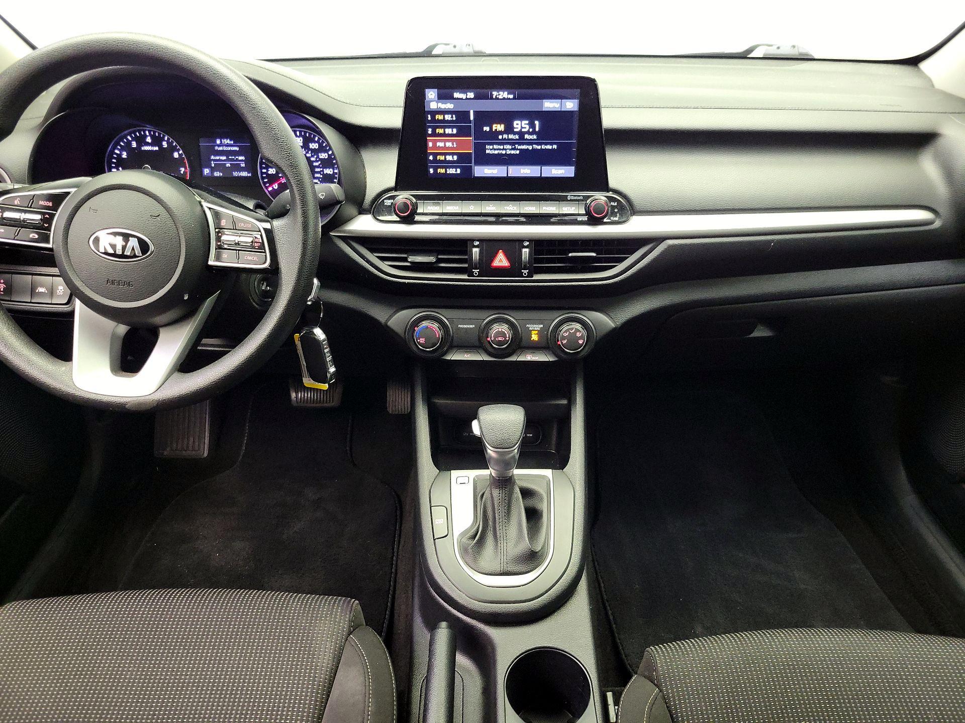 Thumbnail: 2020 Kia Forte - 9