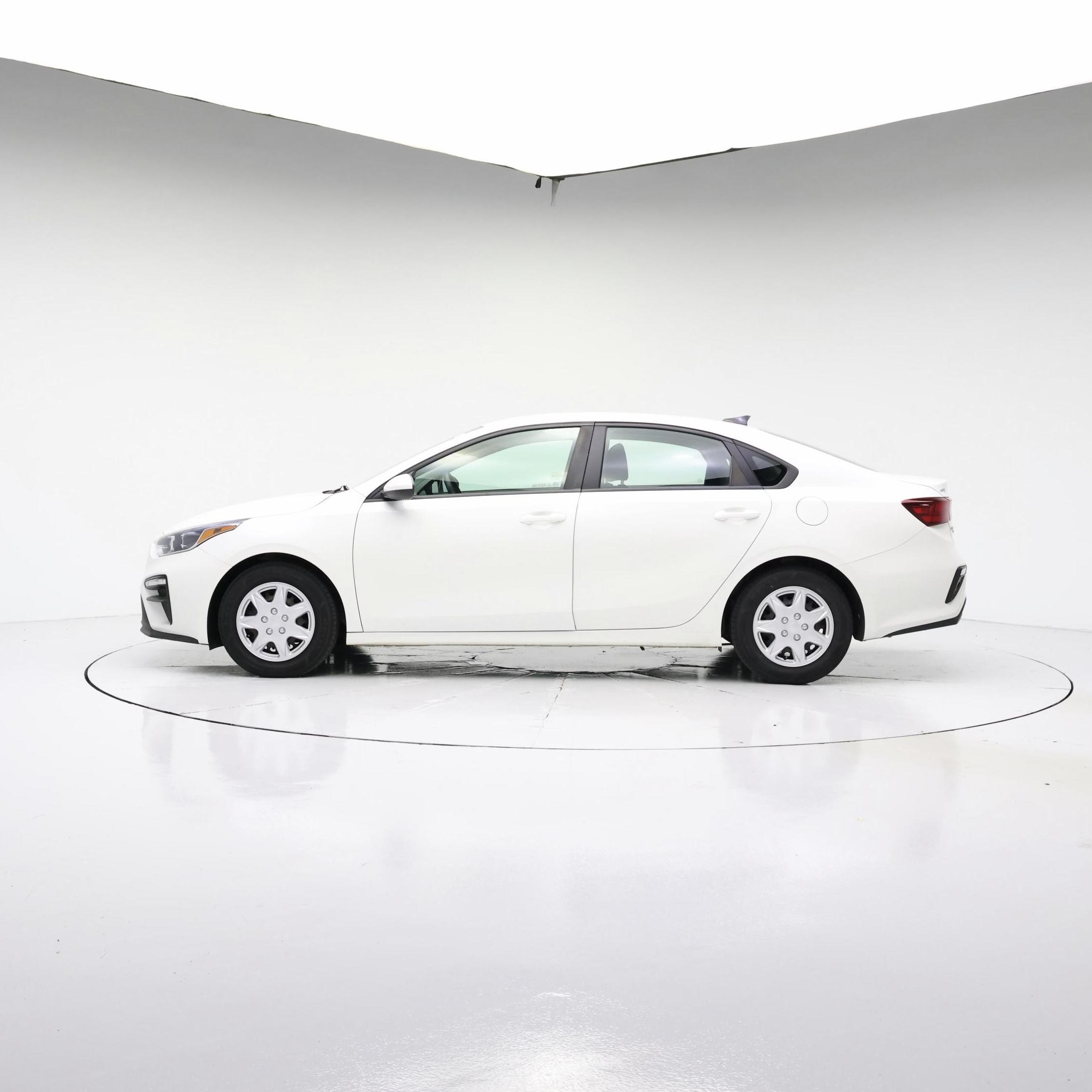 Thumbnail: 2020 Kia Forte - 3
