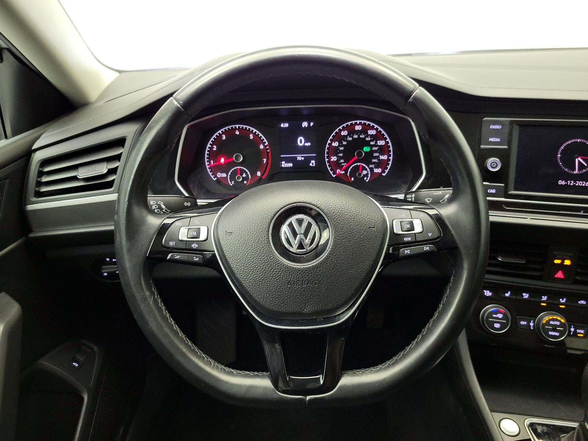 Thumbnail: 2019 Volkswagen Jetta - 10