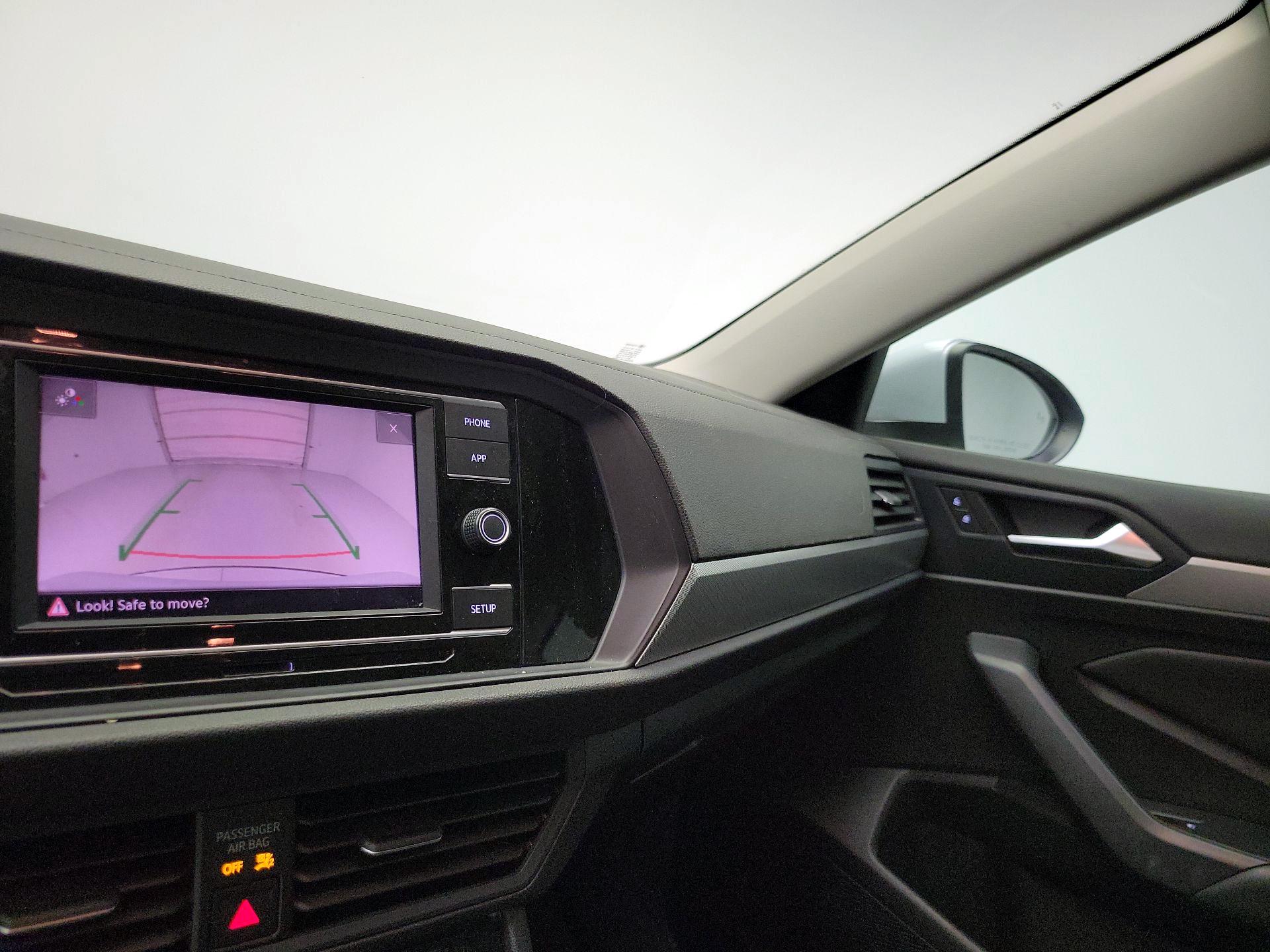 Thumbnail: 2019 Volkswagen Jetta - 14