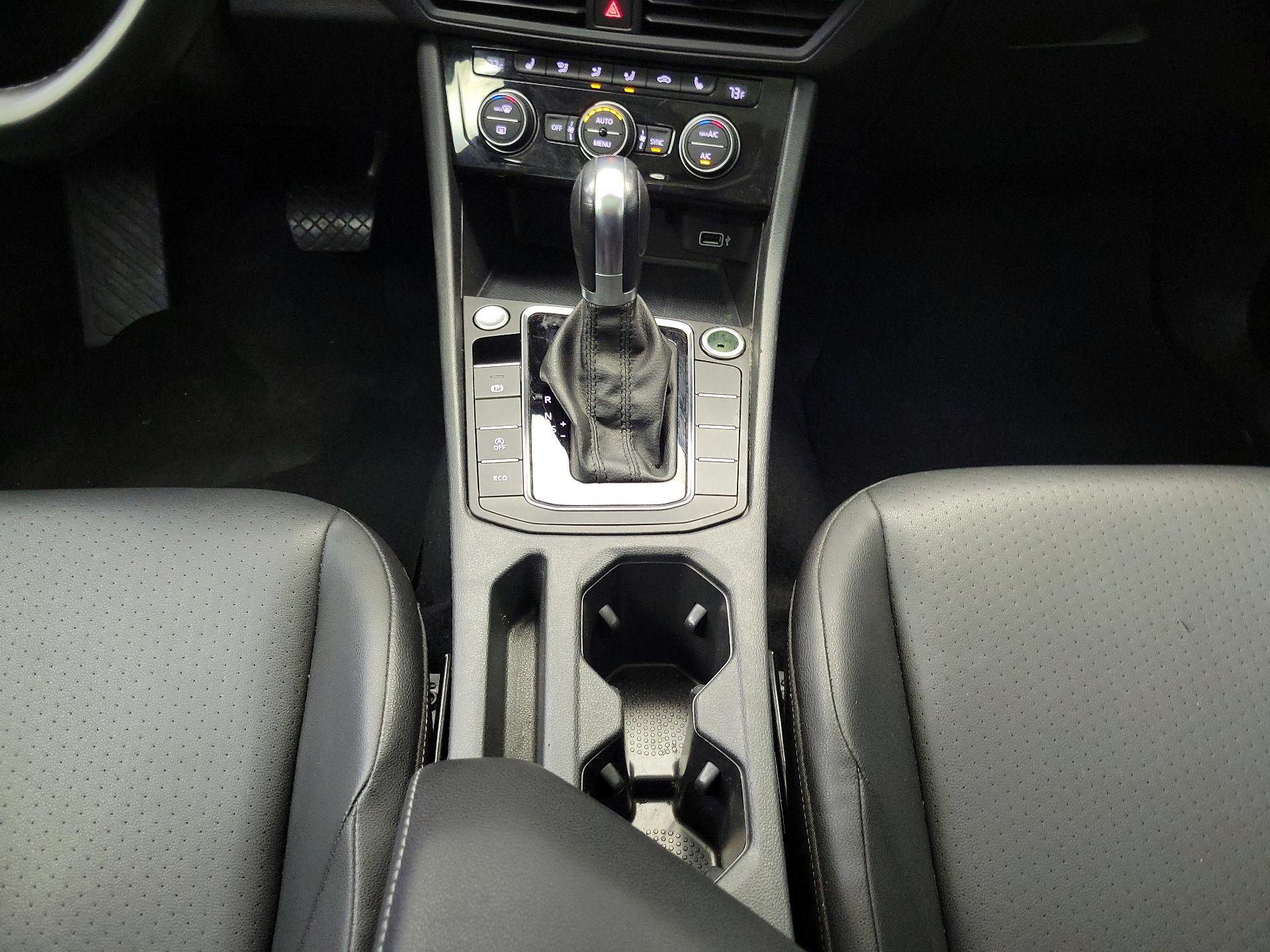 Thumbnail: 2019 Volkswagen Jetta - 17
