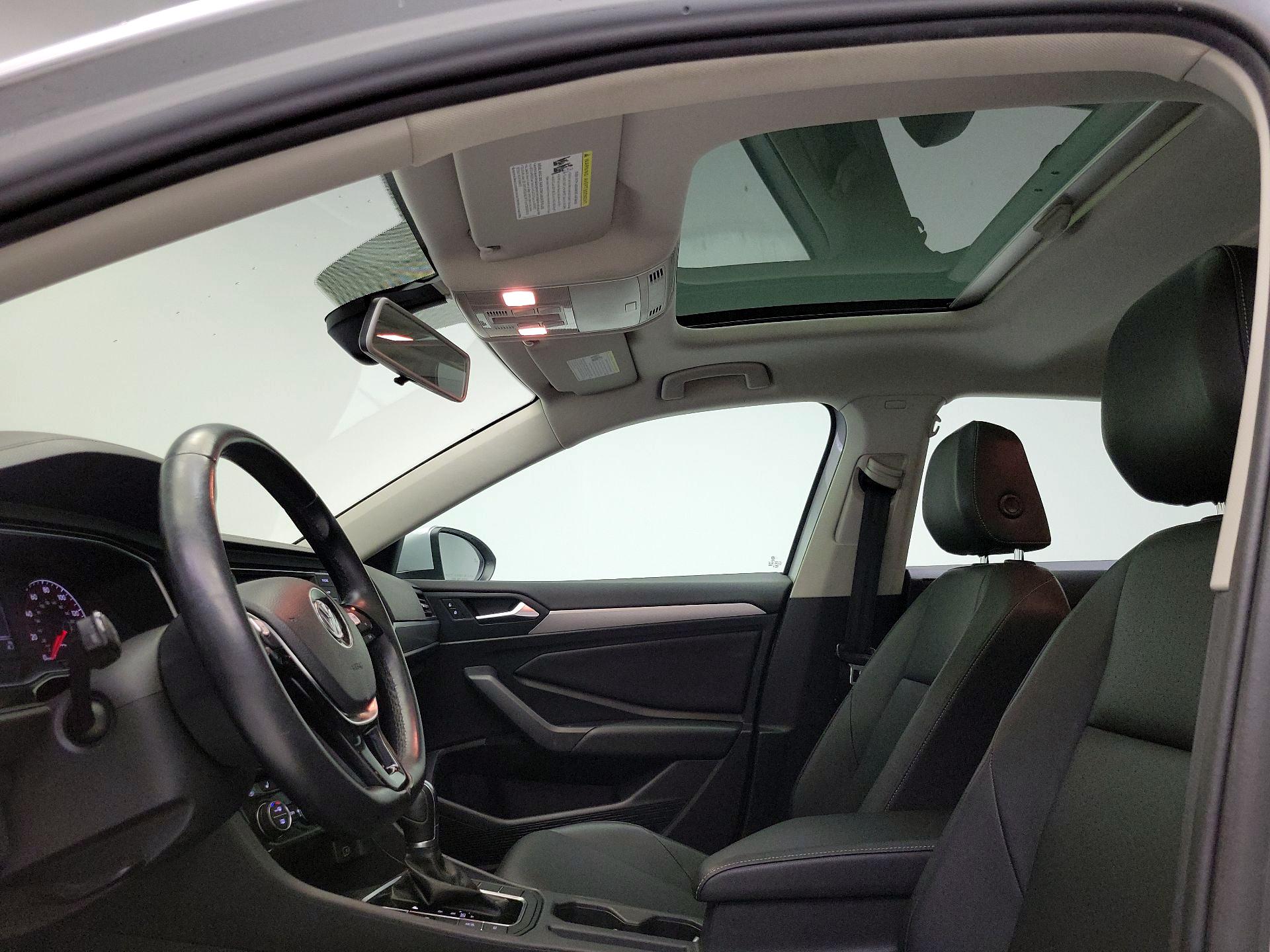 Thumbnail: 2019 Volkswagen Jetta - 19