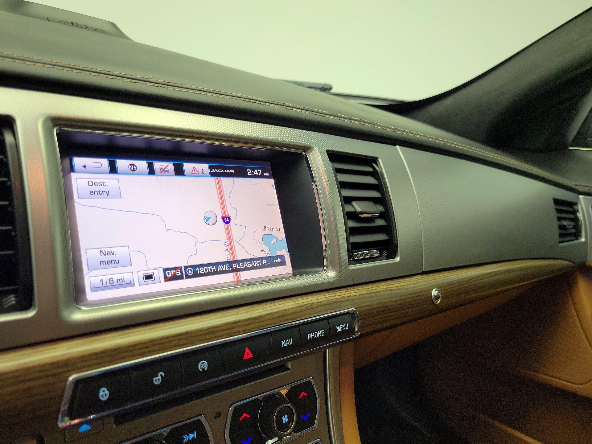 Thumbnail: 2015 Jaguar XF - 14