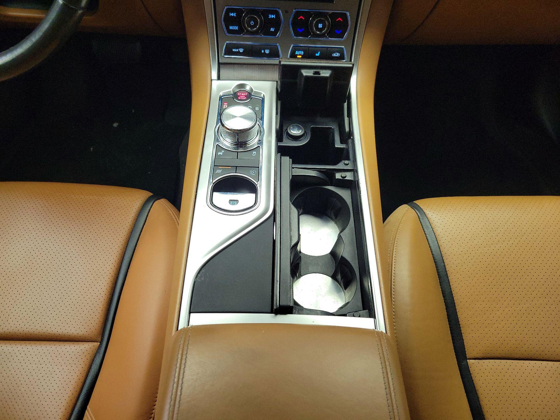 Thumbnail: 2015 Jaguar XF - 18