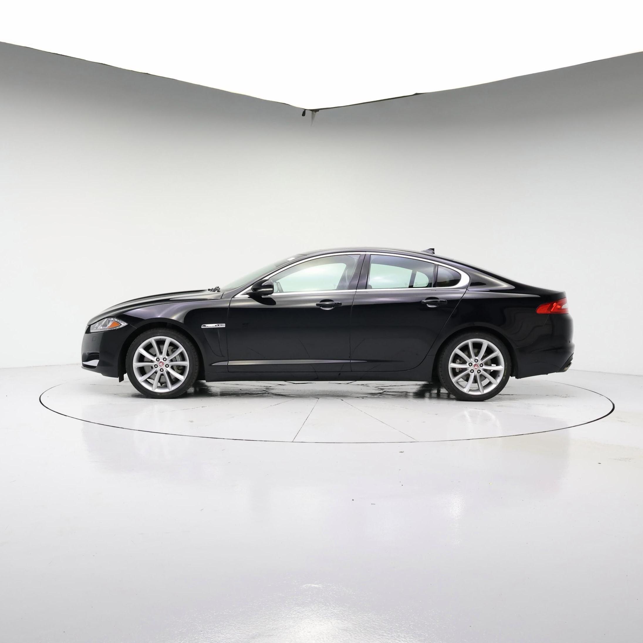 Thumbnail: 2015 Jaguar XF - 3