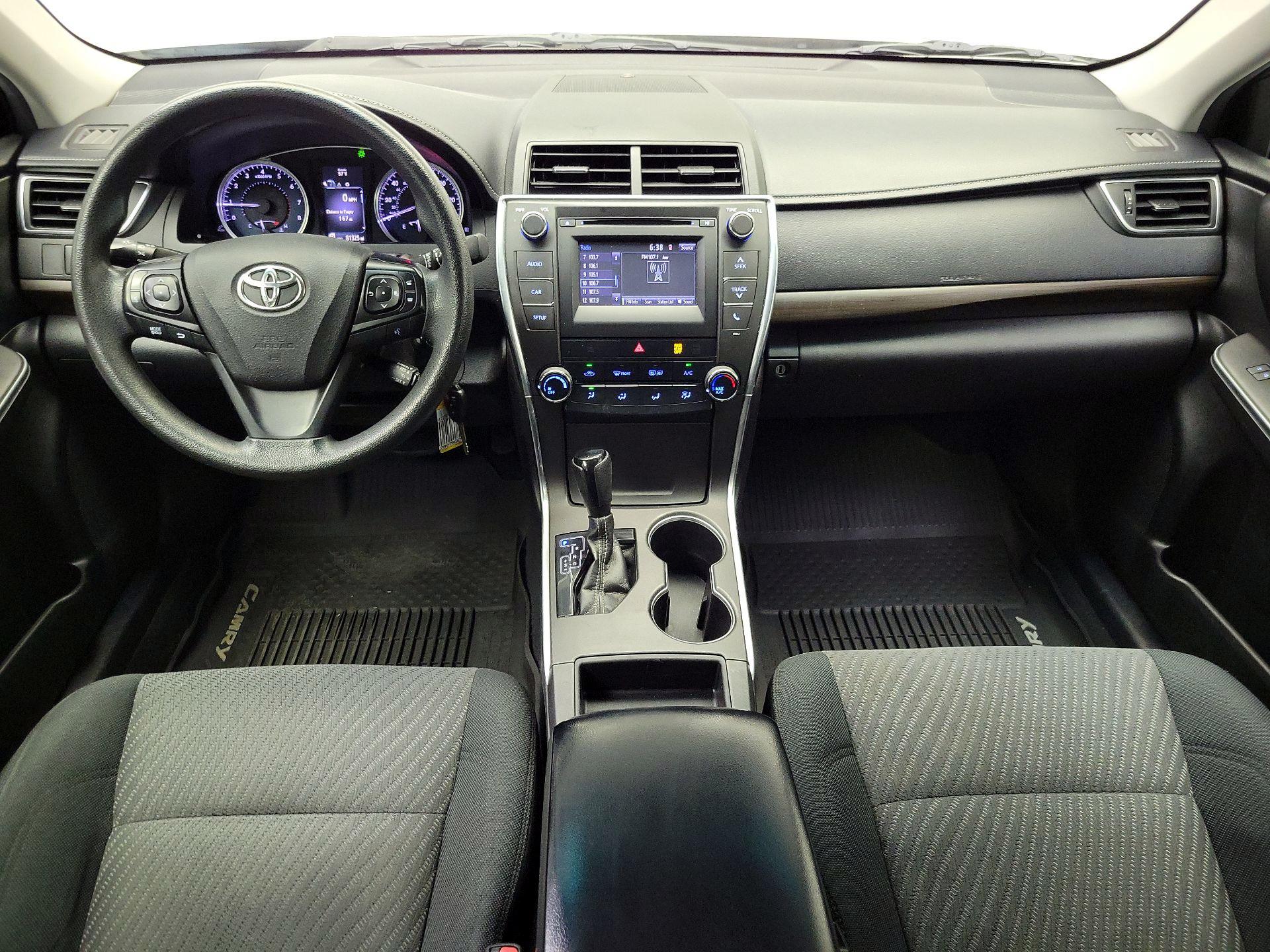 Thumbnail: 2017 Toyota Camry - 9