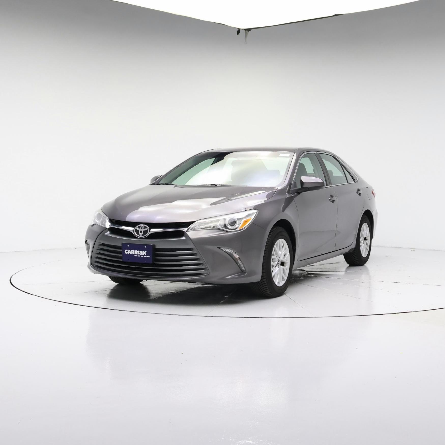 Thumbnail: 2017 Toyota Camry - 4