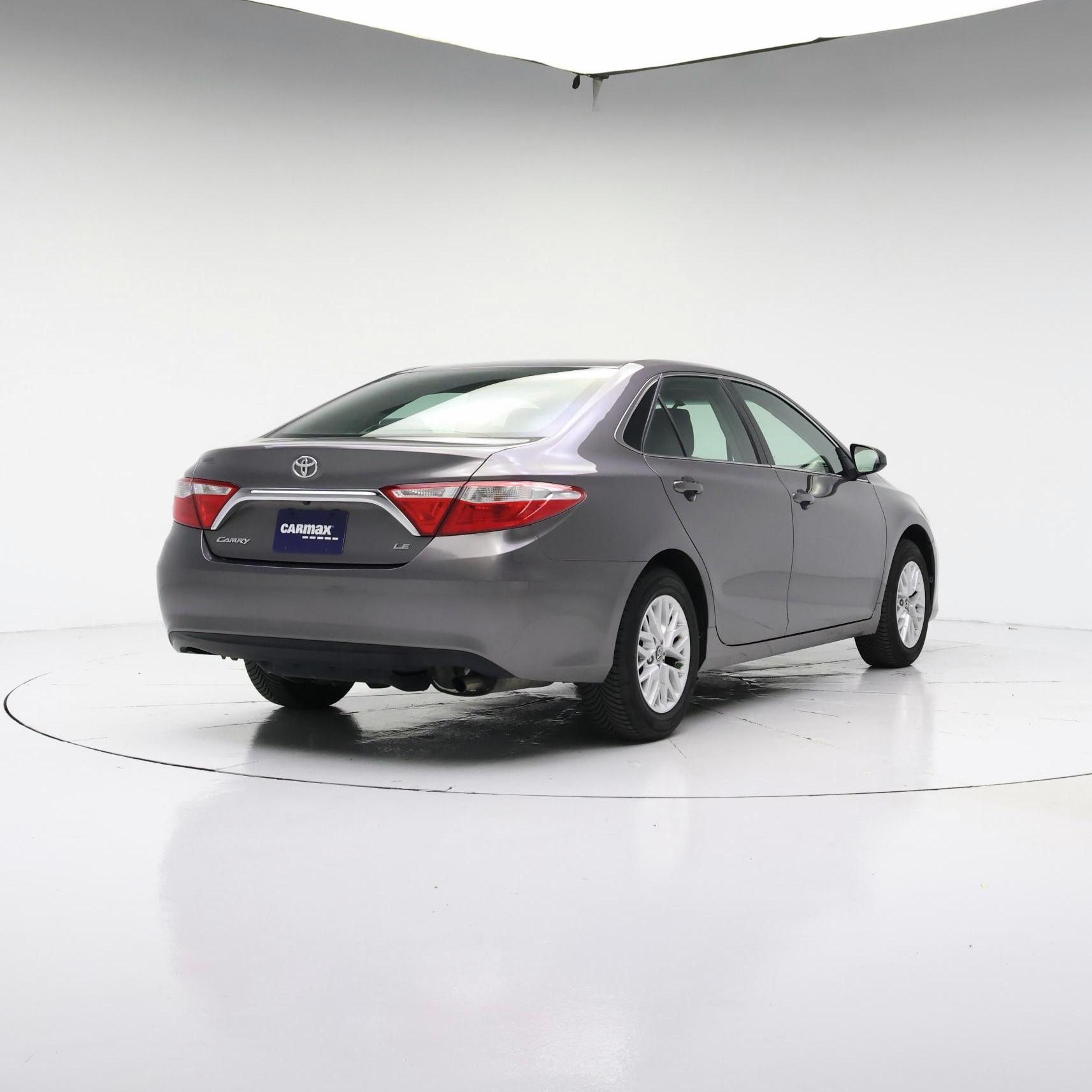 Thumbnail: 2017 Toyota Camry - 8