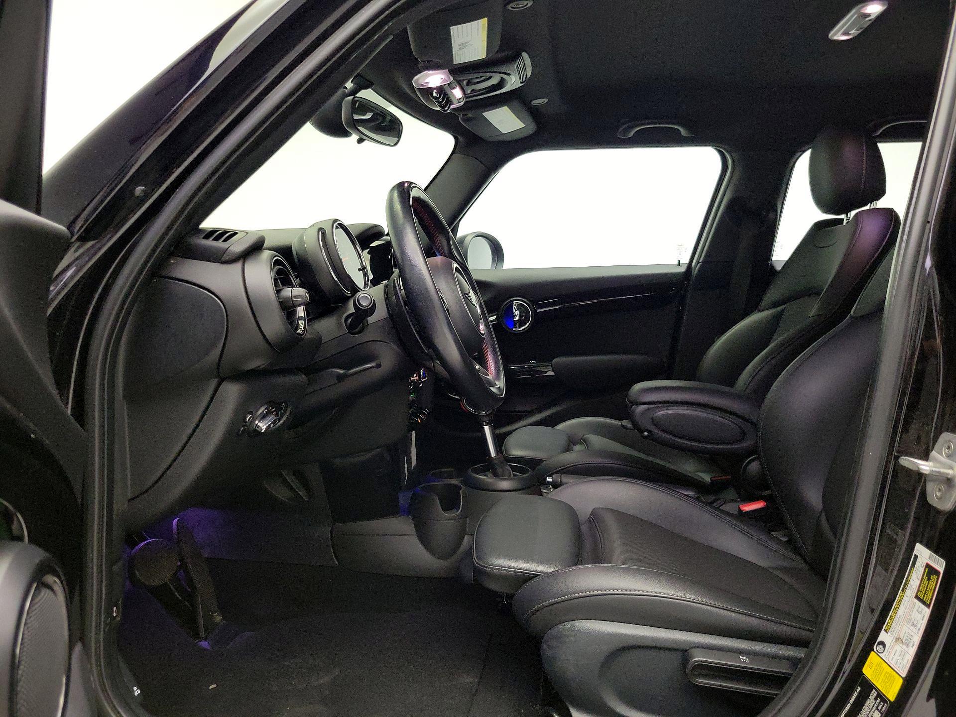 Thumbnail: 2019 MINI Cooper Hardtop - 11